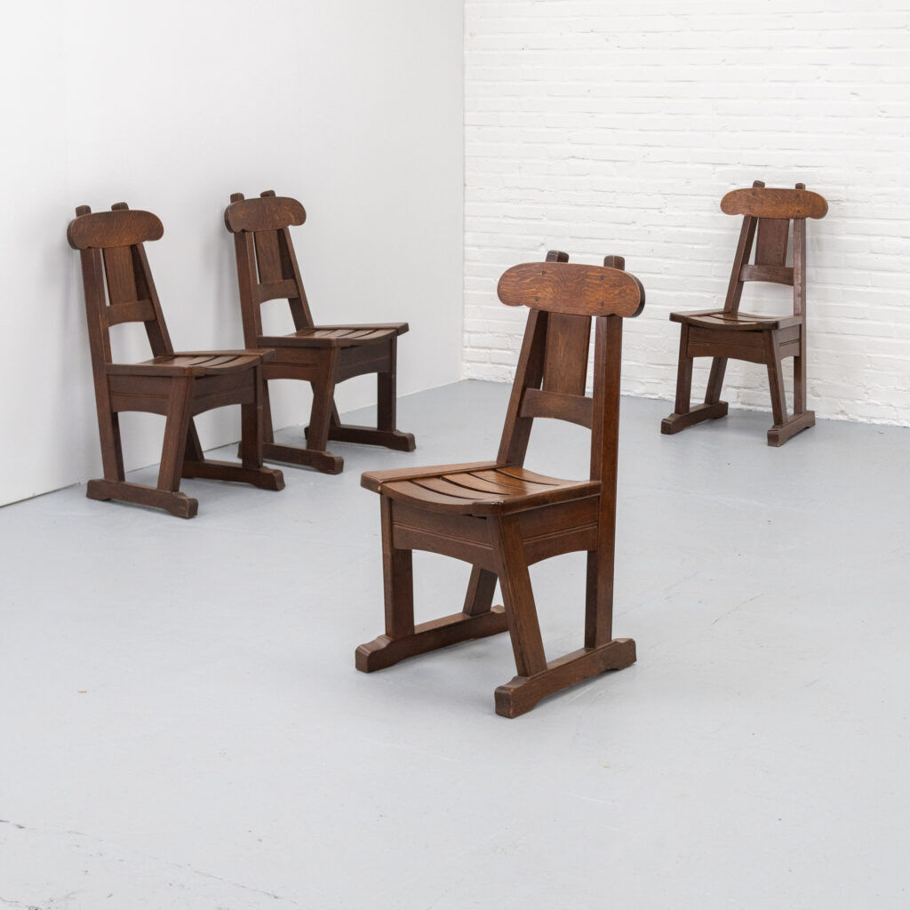 Ensemble de chaises de salle à manger brutalistes des années 1970