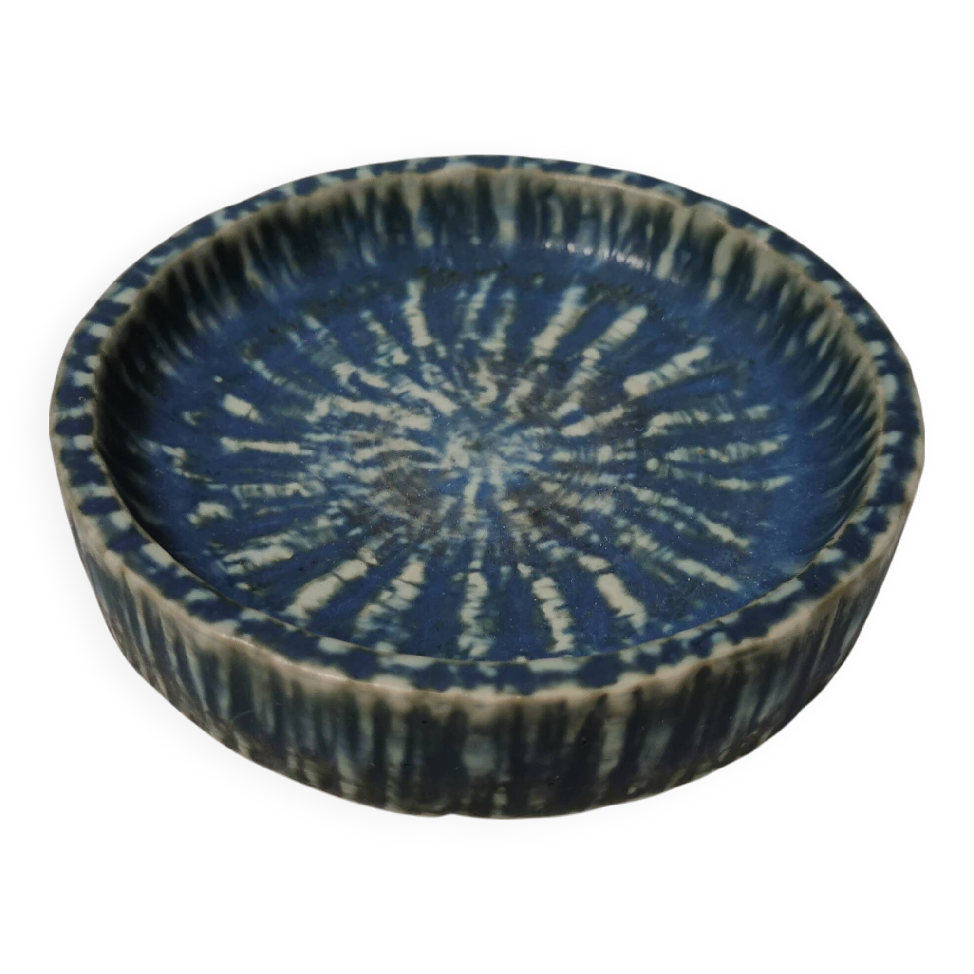 Ashtray in blue hares fur glaze from Rörstrand Sweden, by Gunnar Nylund
