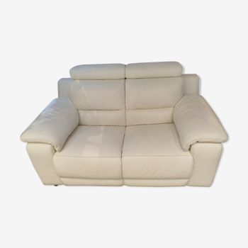 Sofa in white leather
