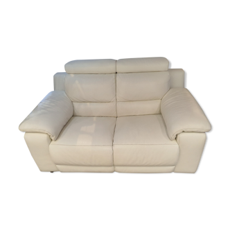 Sofa in white leather