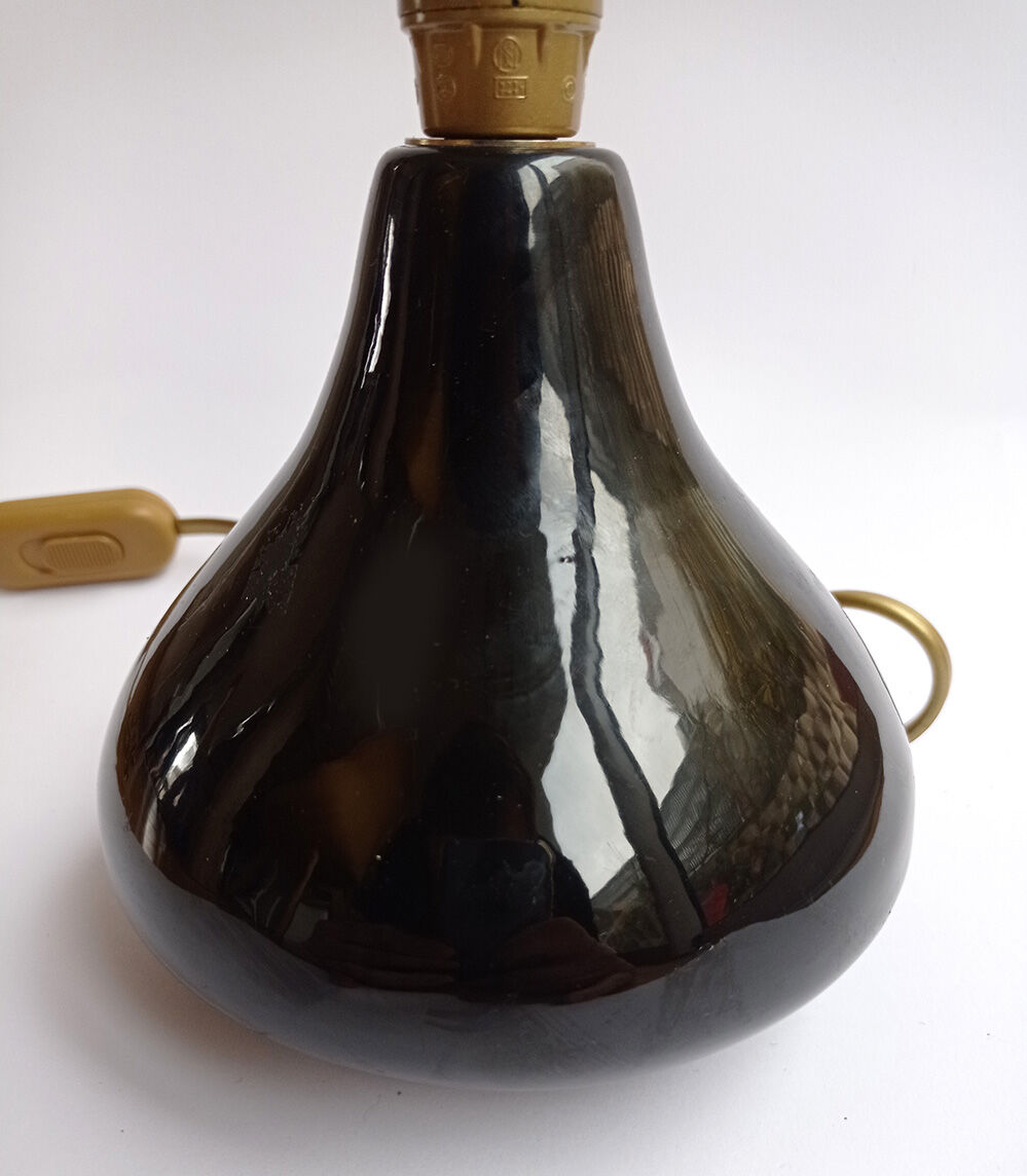 50/60 year ceramic lamp signed