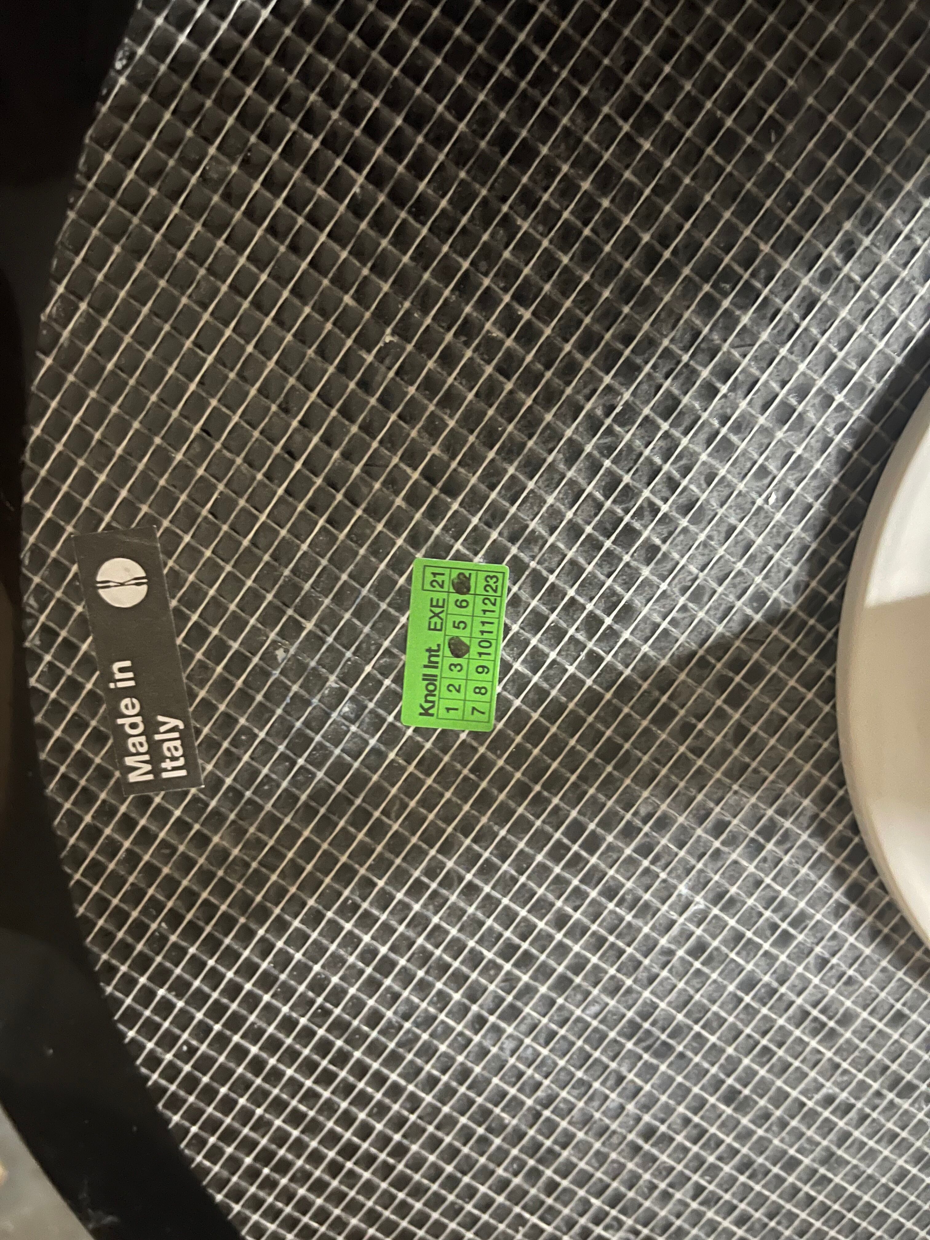 Side table pedestal table by Eero Saarinen, knoll