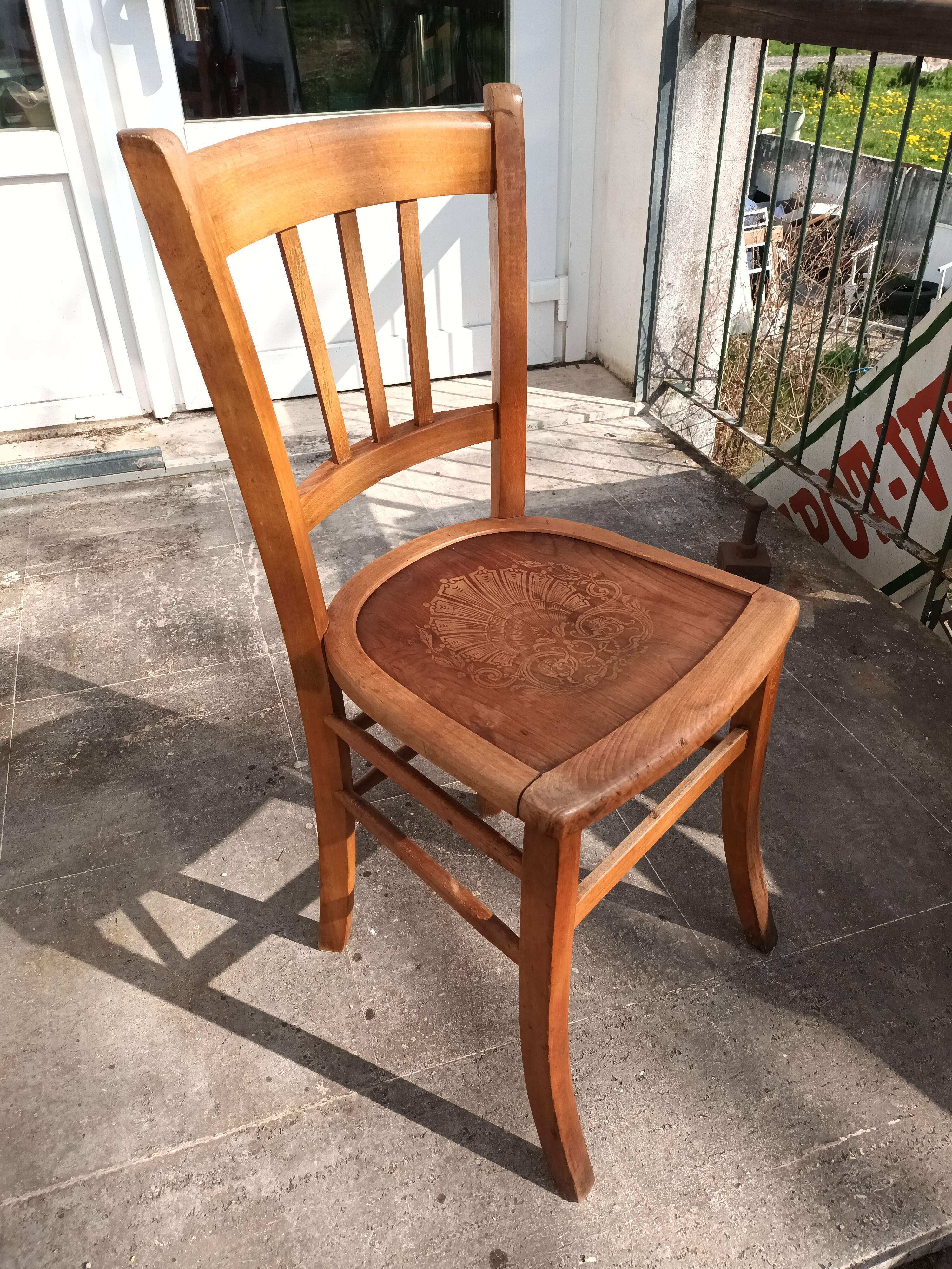 bistro chair