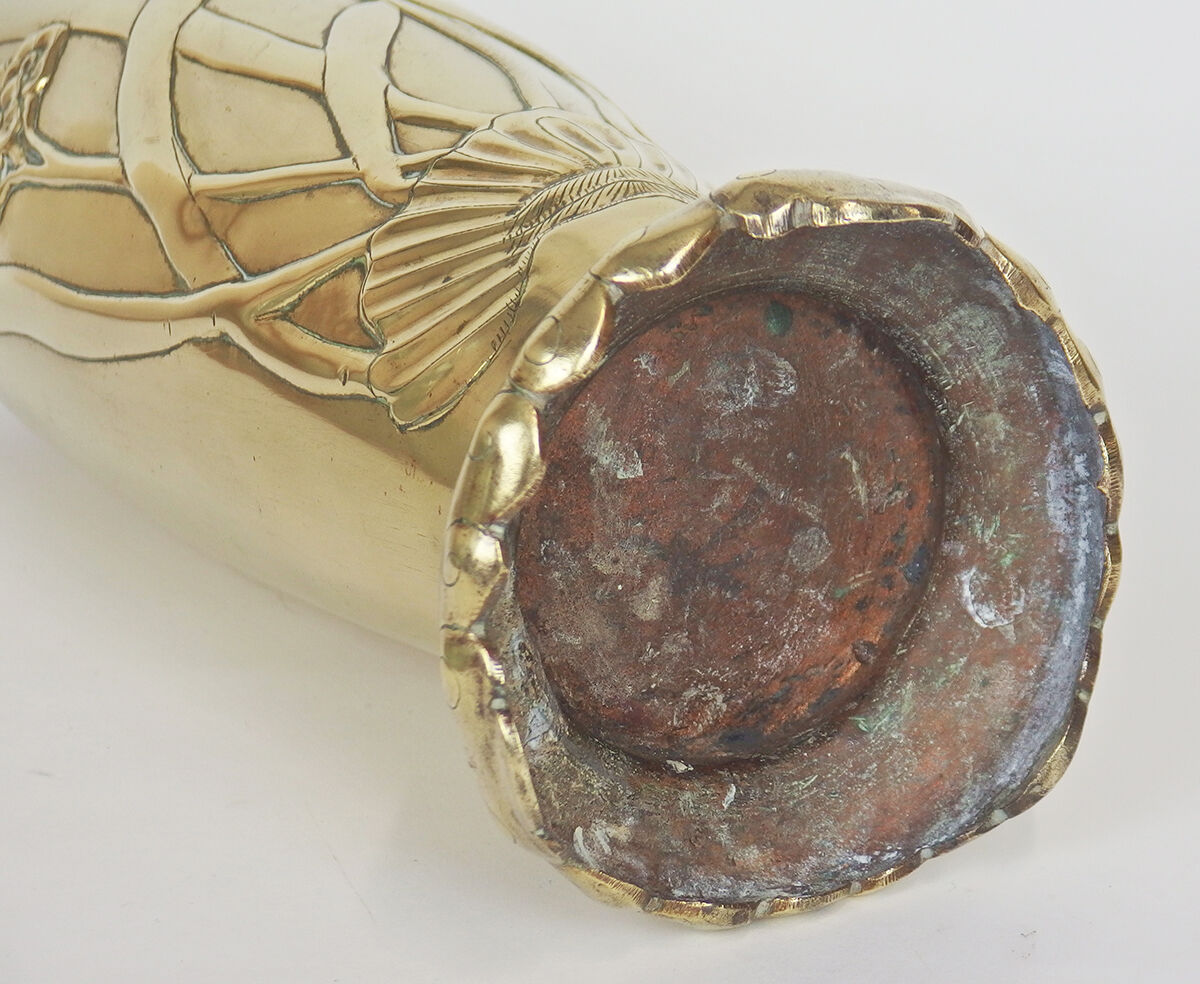 Indochinese bronze vase