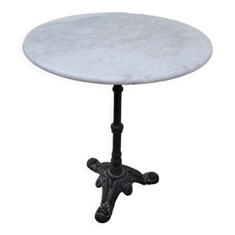 Parisian bistro pedestal table in cast iron and antique marble