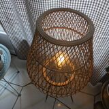 Lampe sur pied en osier