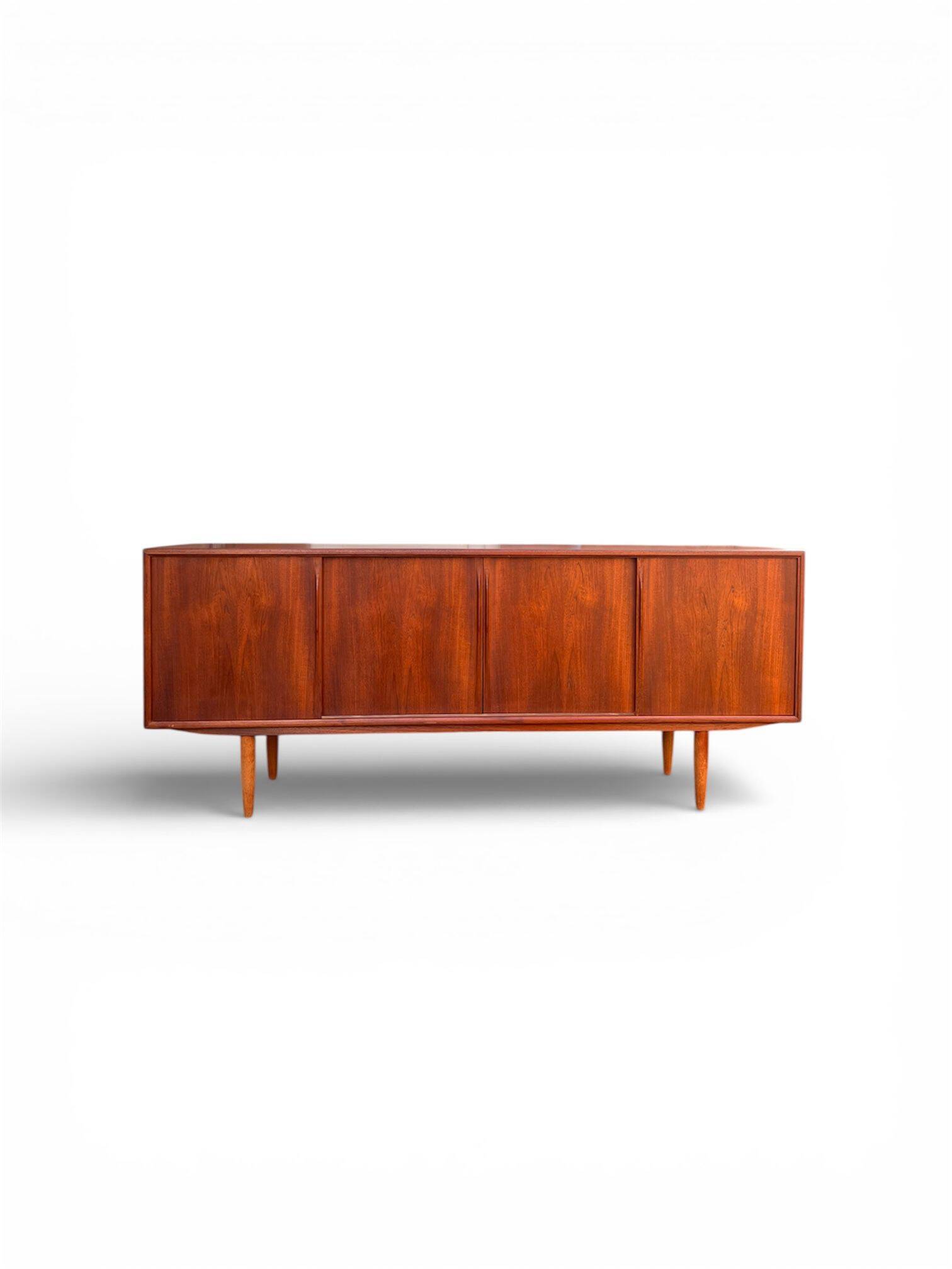 Teak enfilade by Axel Christiansen for Aco Møbler, Denmark, 1960s – Original well preserved, slightly waxed.