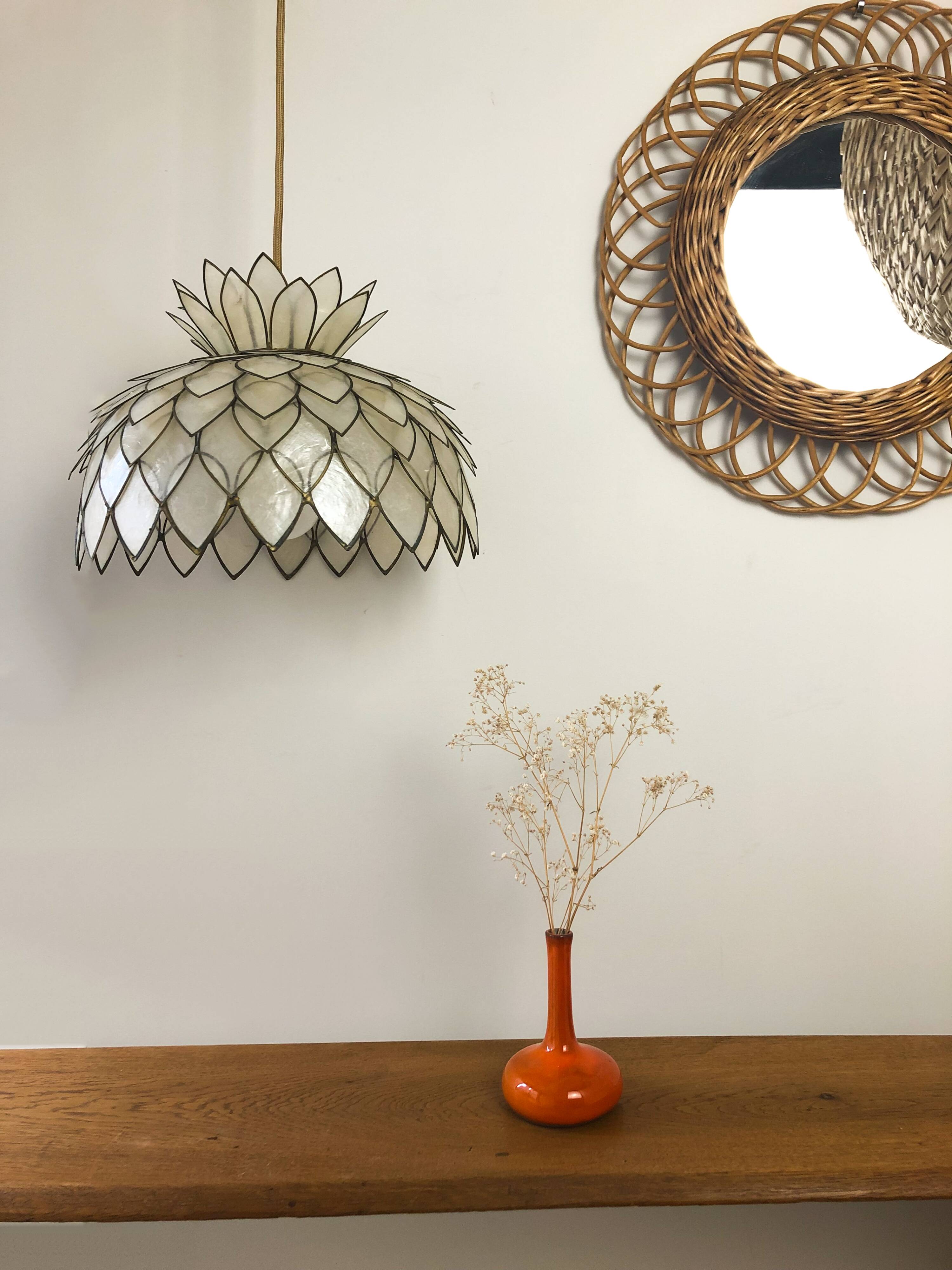 Lotus suspension in mother-of-pearl and brass