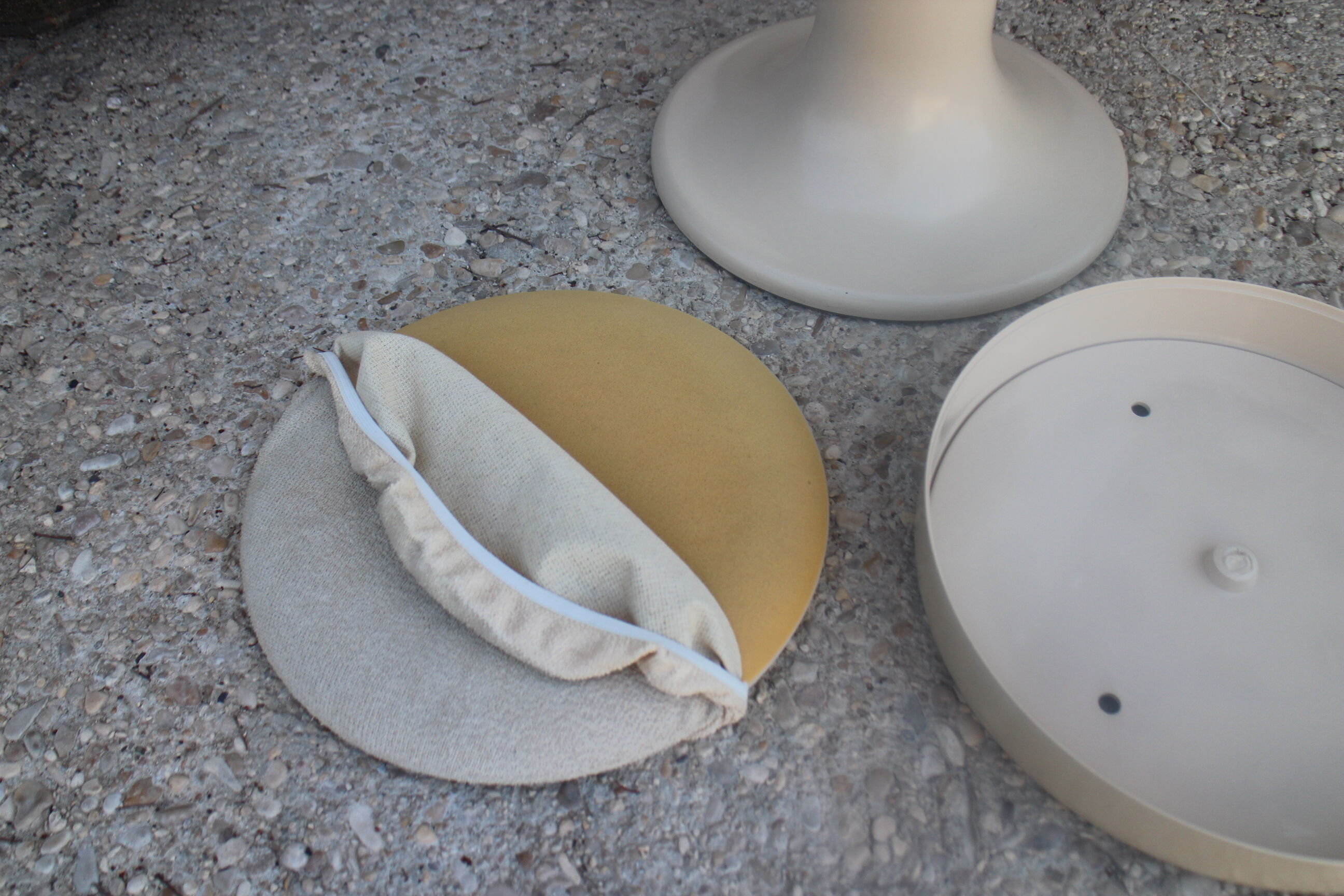 Tulip foot stool Isoklepa 1970