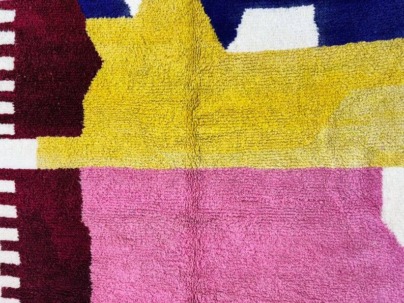 Beni Ouraine handwoven rug, traditional style, size 100 x 200 cm