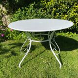 Ancienne table de jardin en fer forgé