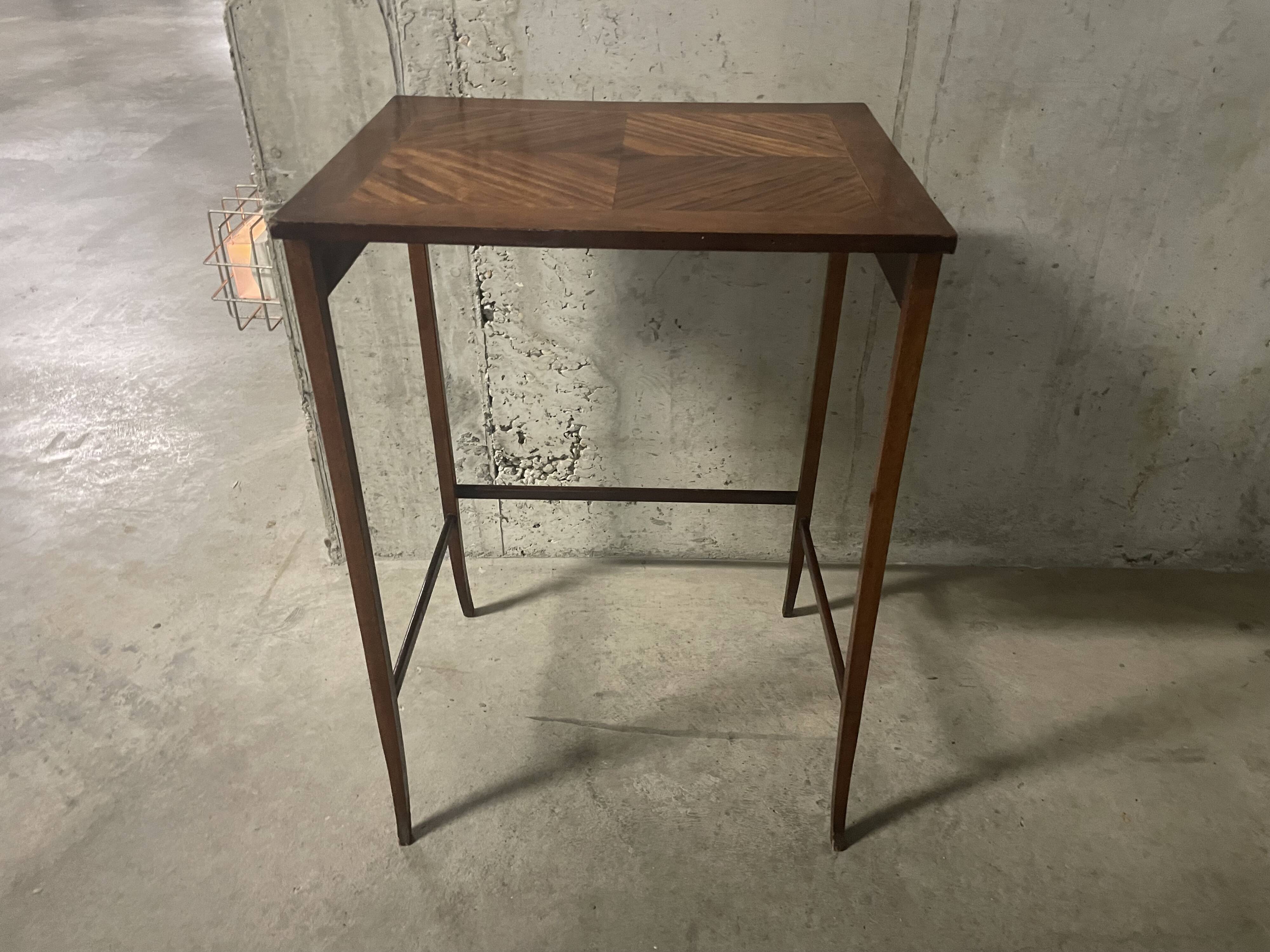 Antique gueridon