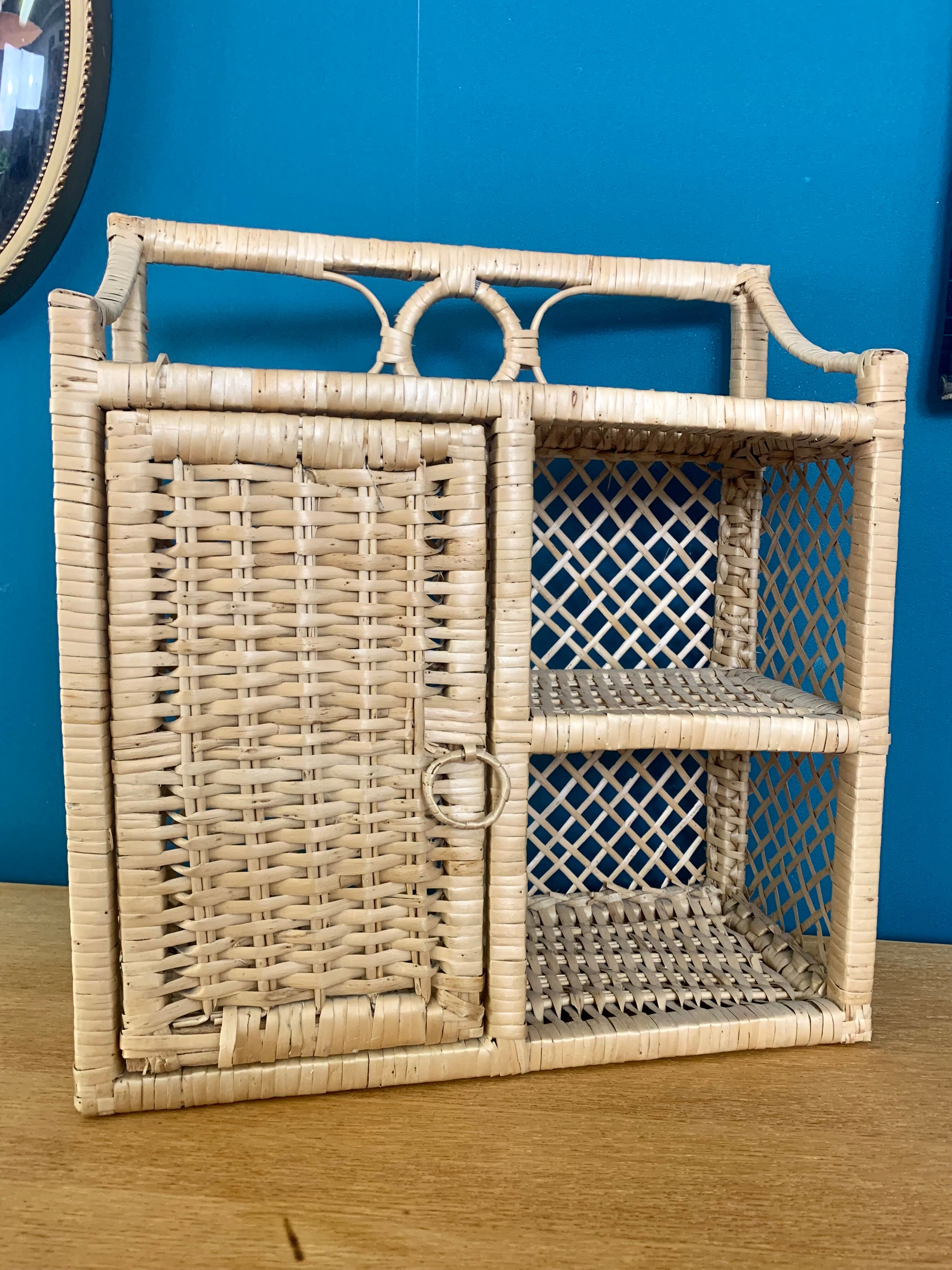 Vintage raffia shelf