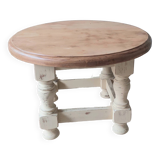 Small round table in solid oak