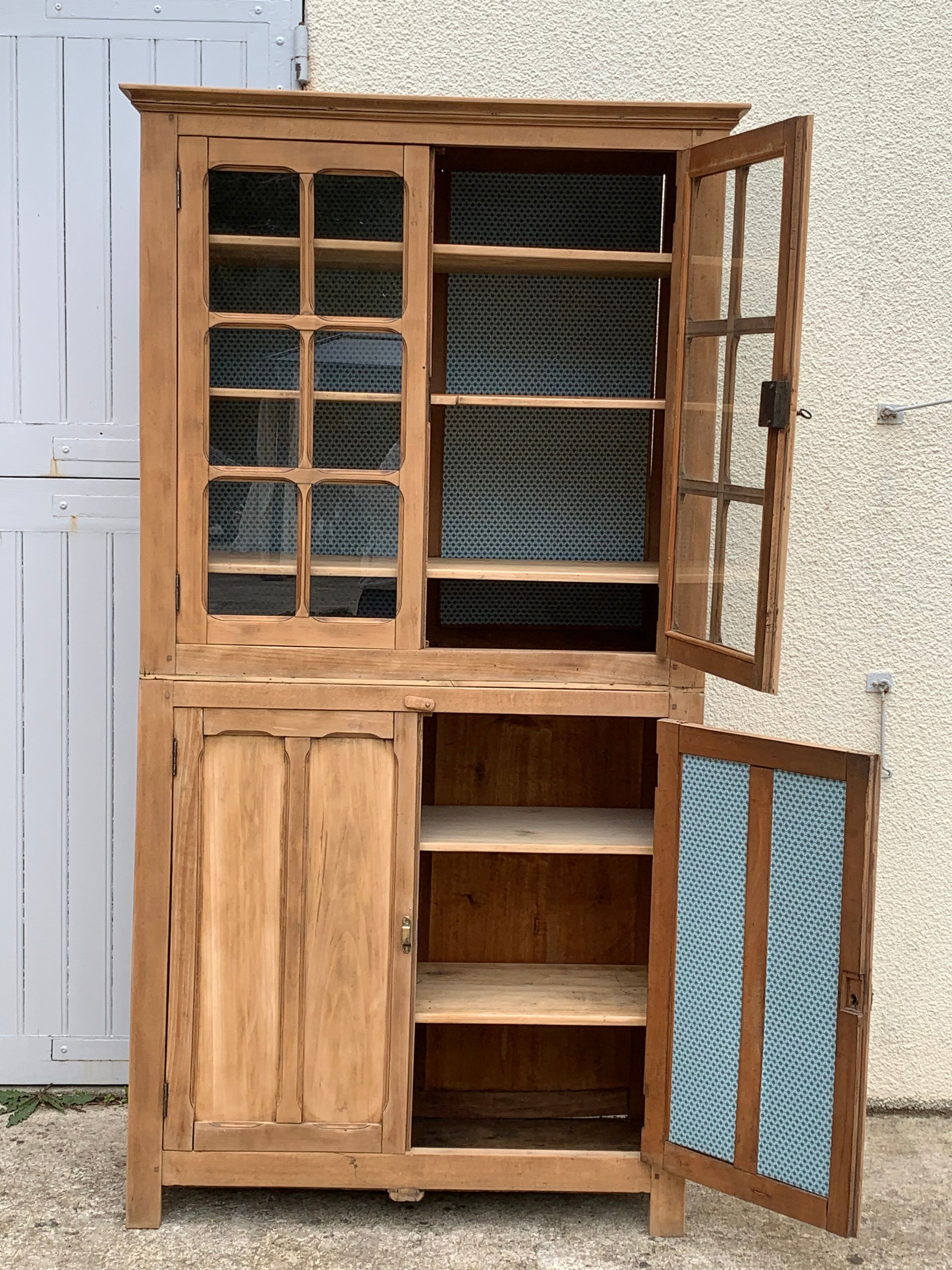 Parisian buffet glazed raw wood