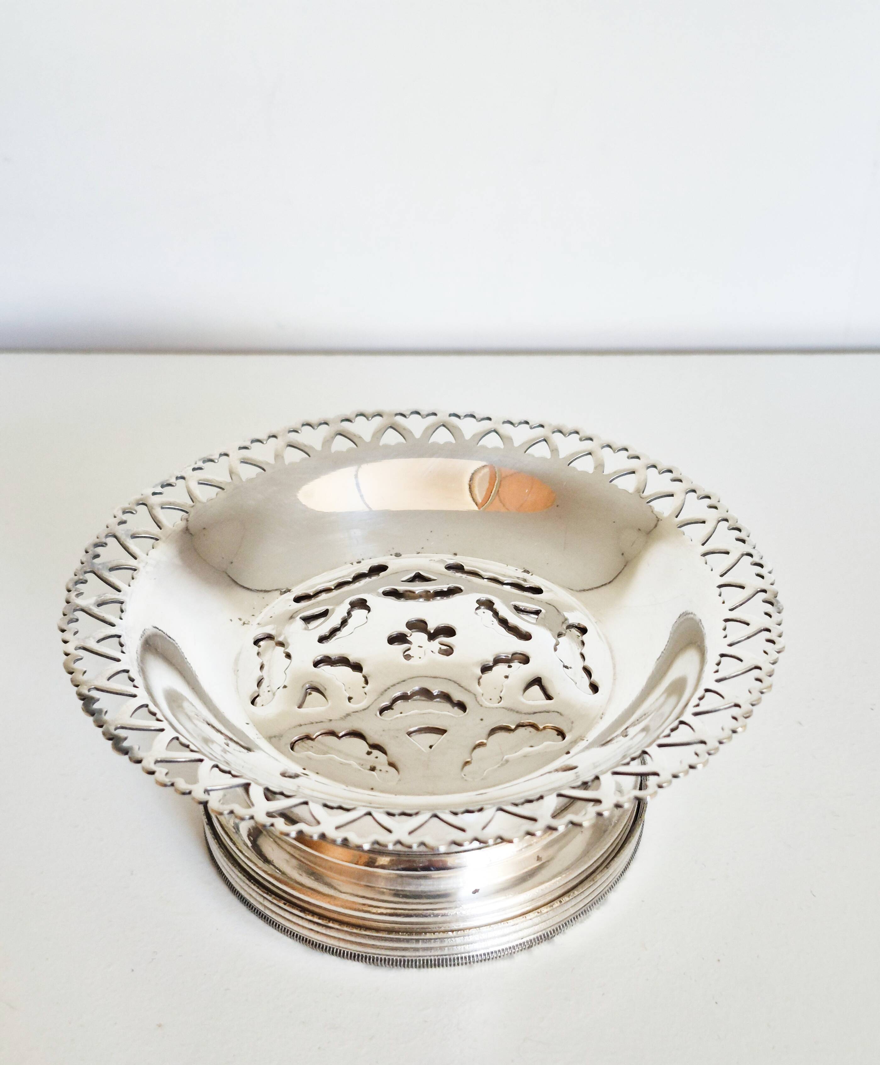Silver-plated butter dish Coquillor
