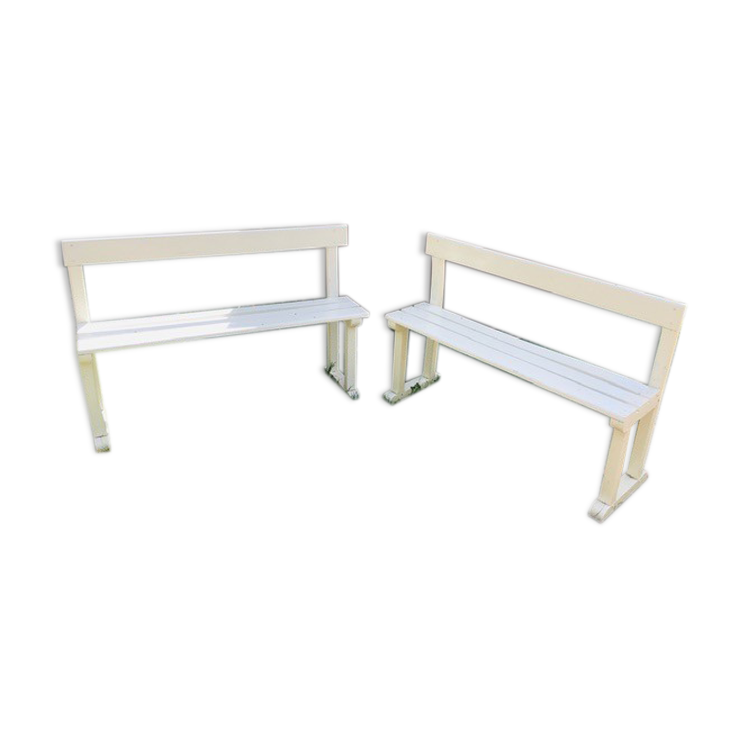 Couple of beautiful garden benches from a school '50s in beech and chain low folder