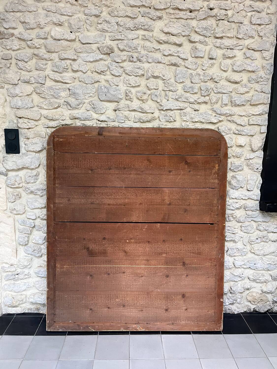 Louis-Philippe mantel mirror 133cm/115.5cm beaded gilded with gold leaf geometric decoration, late 19th century, heavily pitted and scratched glass, parquet on the back.