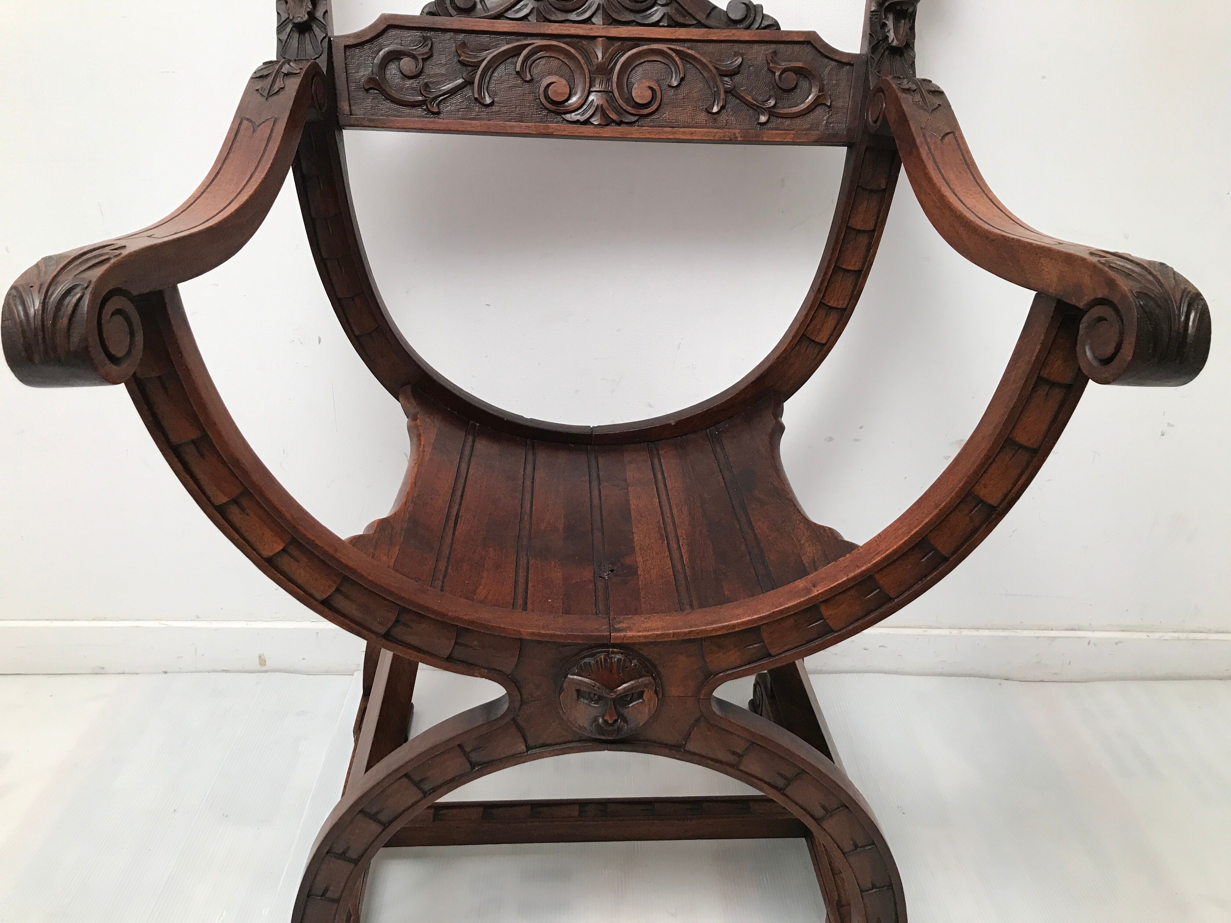 Pair of armchairs old curule called carved wooden dagobert