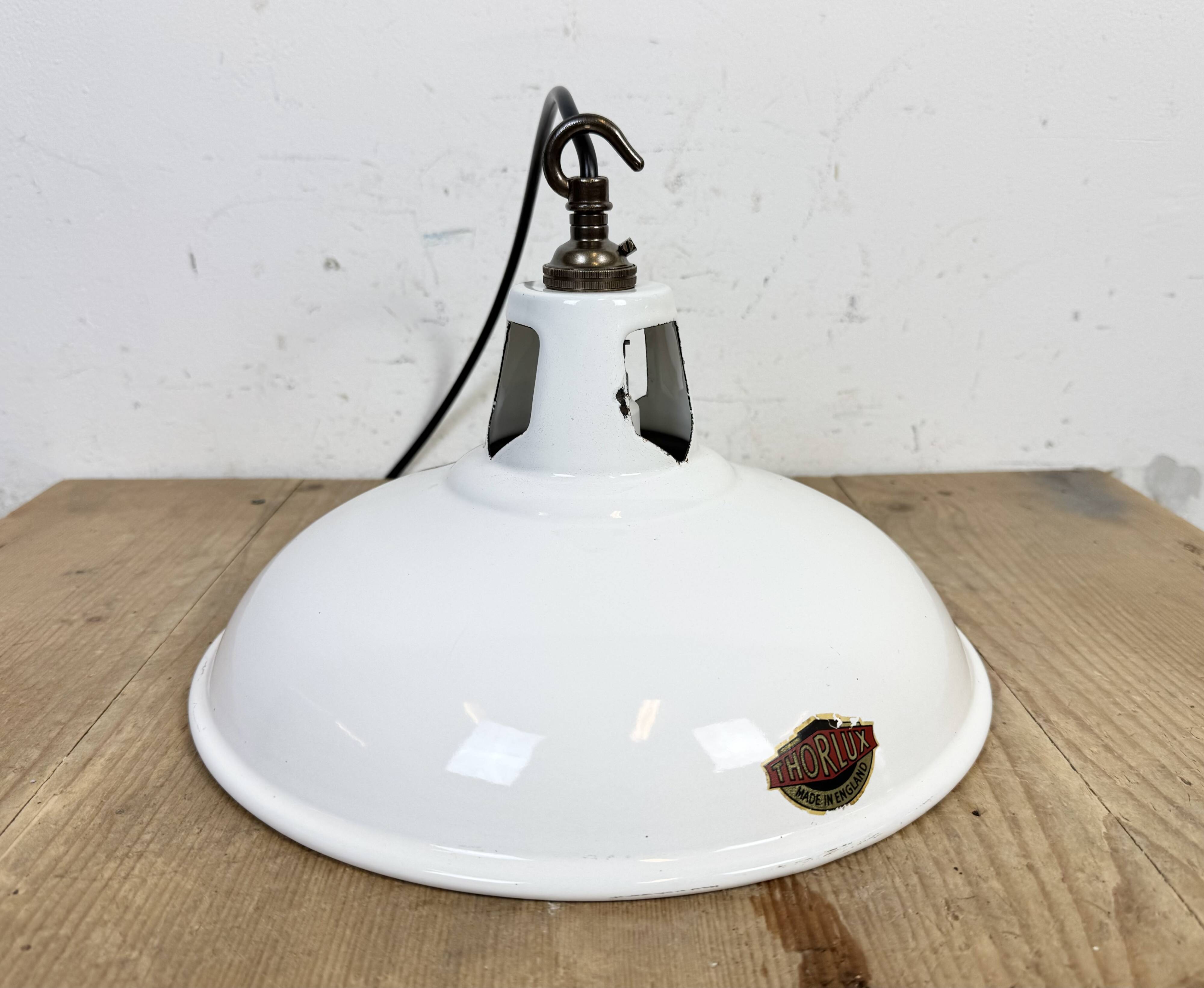 Industrial White Enamel Factory Pendant Lamp from Thorlux, 1960s