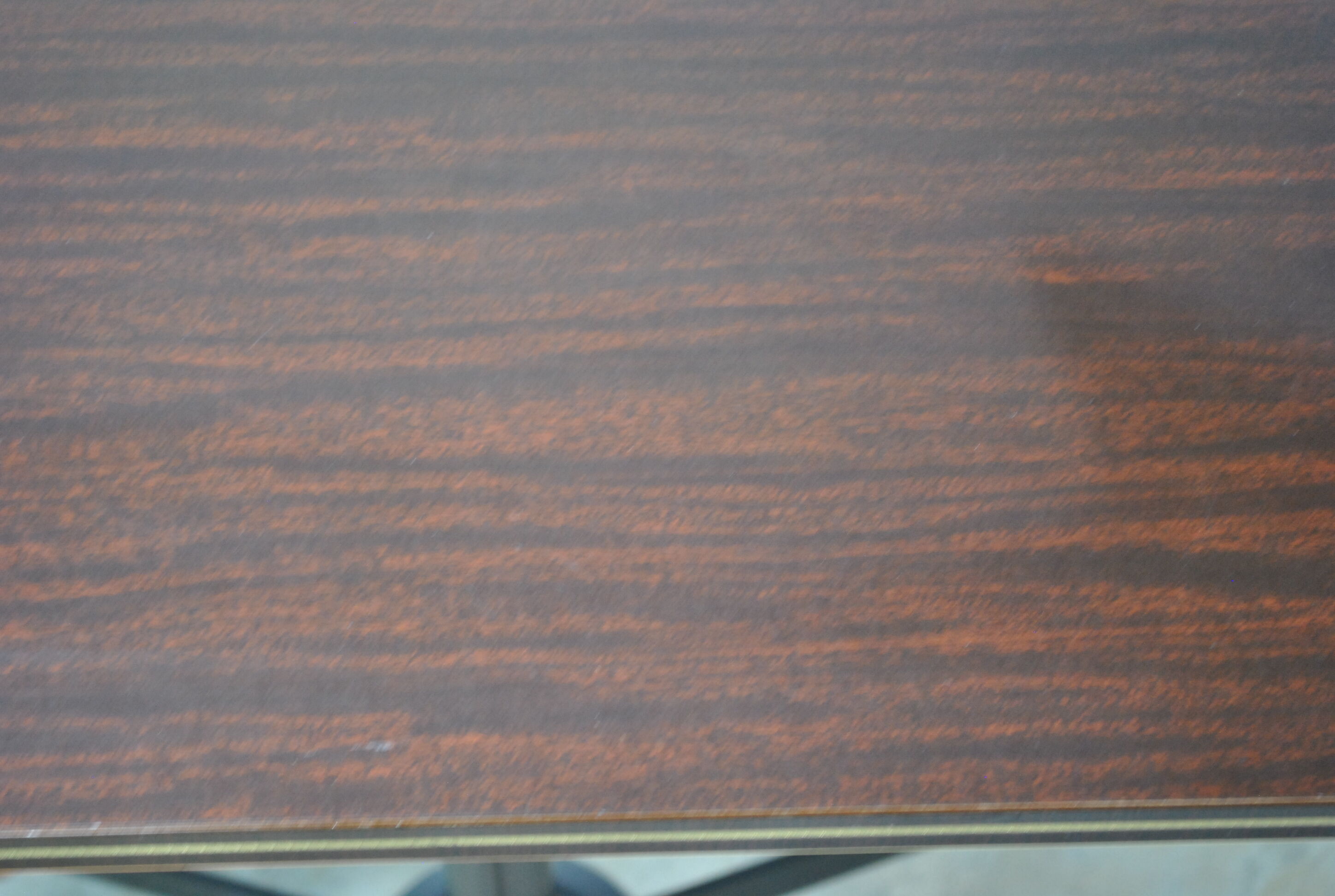 Table d’appoint 1970