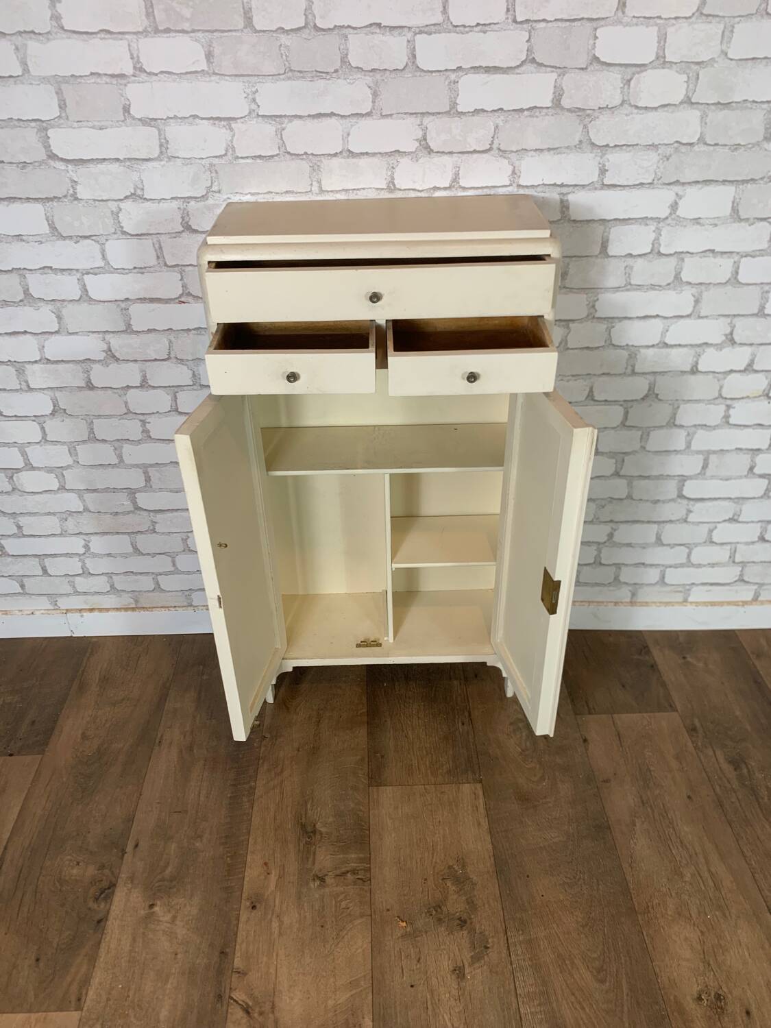 Small vintage cupboard 1960