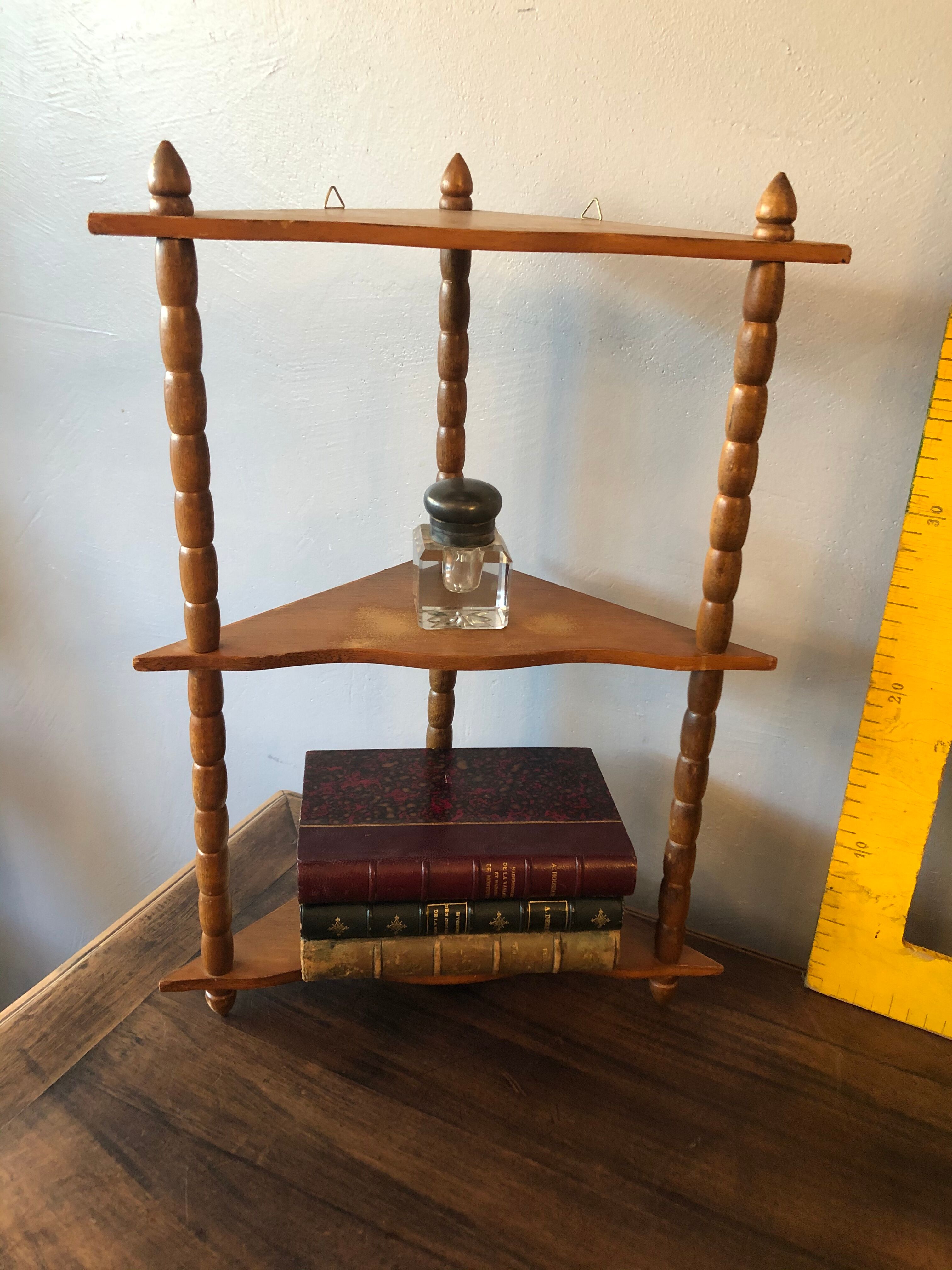 Shelf to be laid or hung