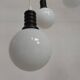 Lampe suspendue Cascade avec 5 boules en verre blanc, années 70