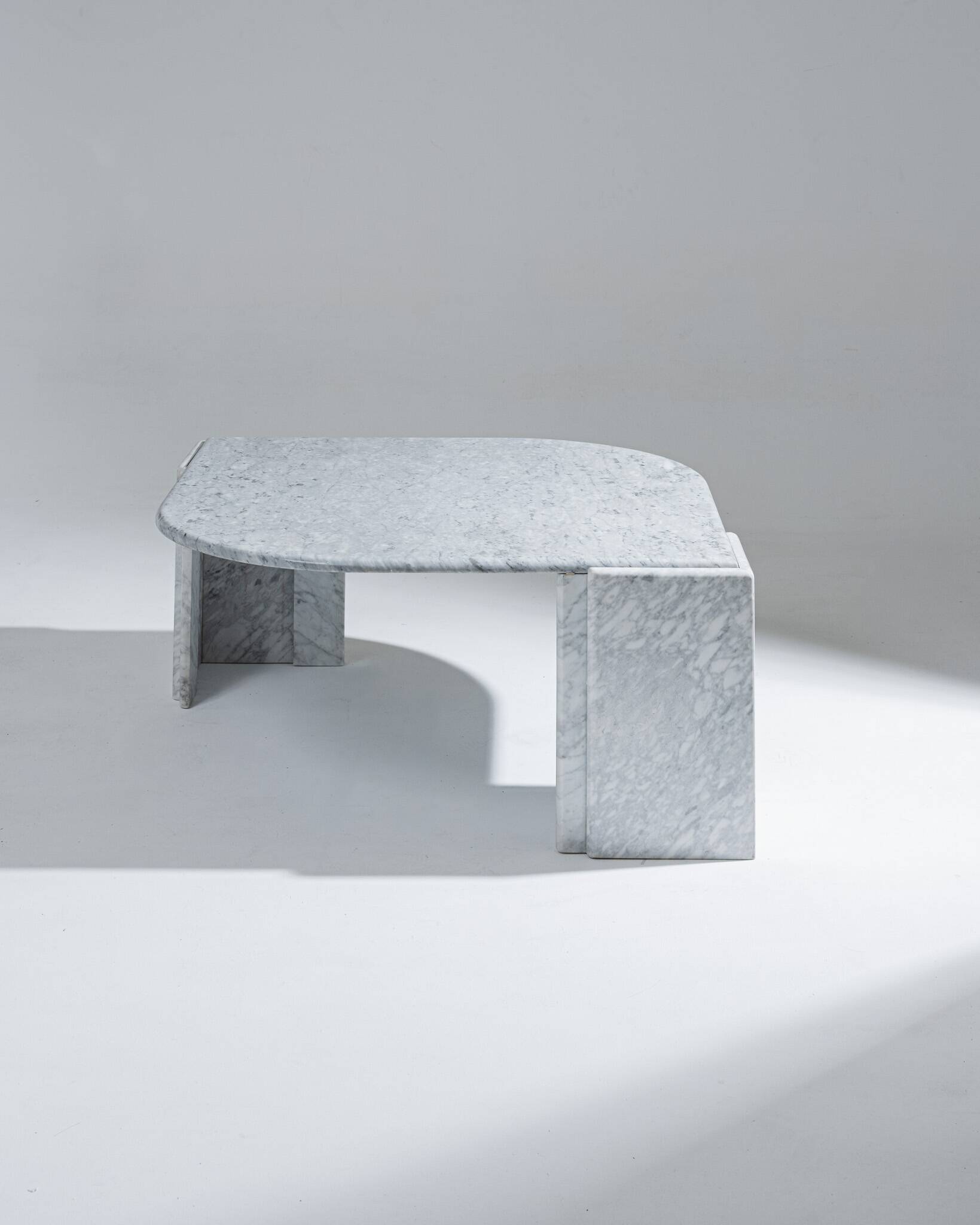 Table basse goutte en marbre gris, 1980s
