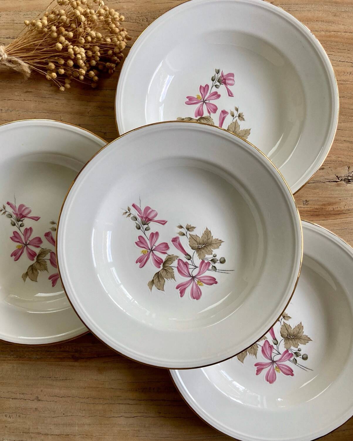 4 Boch La Louvière Belgium soup plates