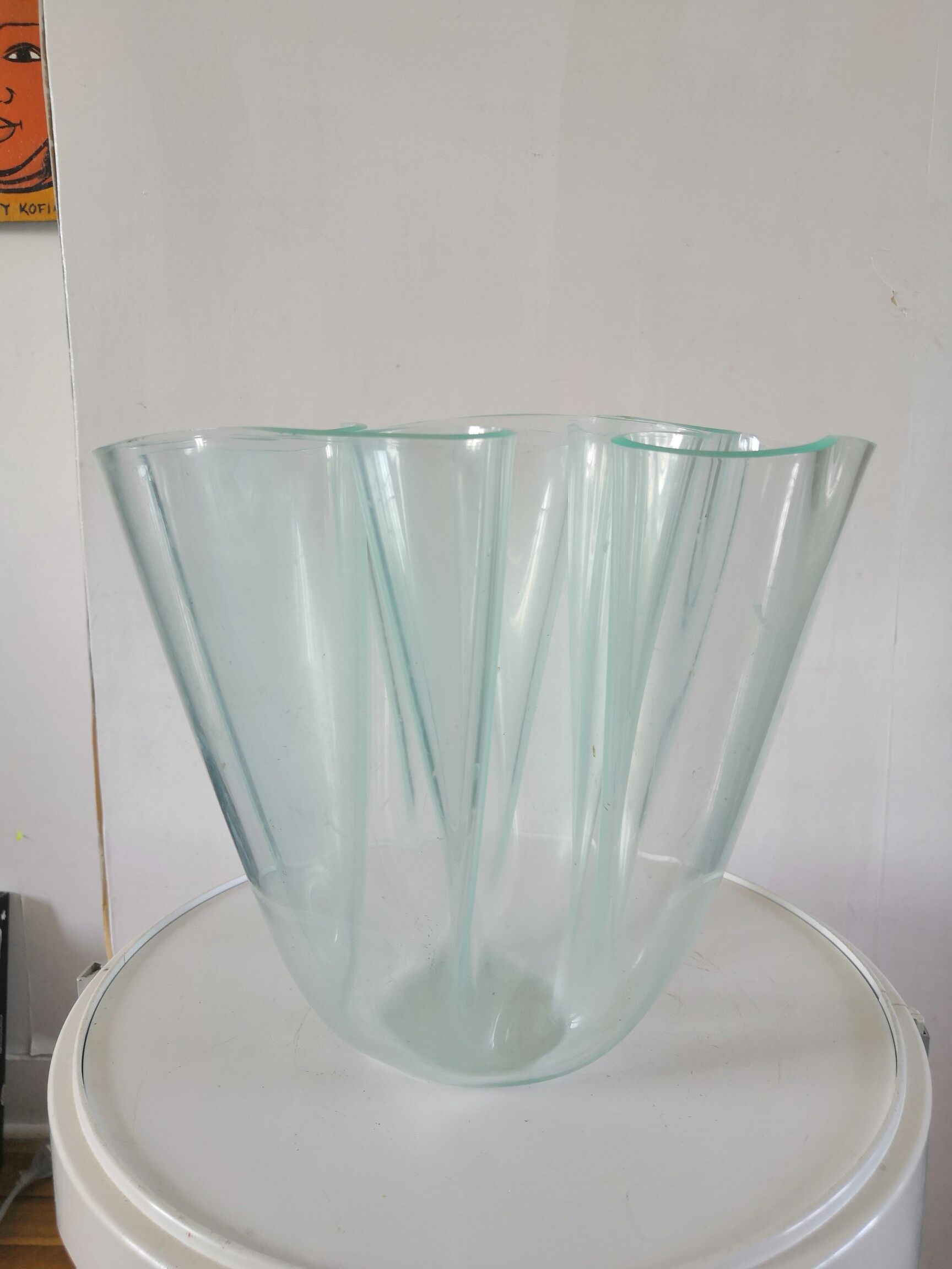 Plexiglas handkerchief vase design 70s