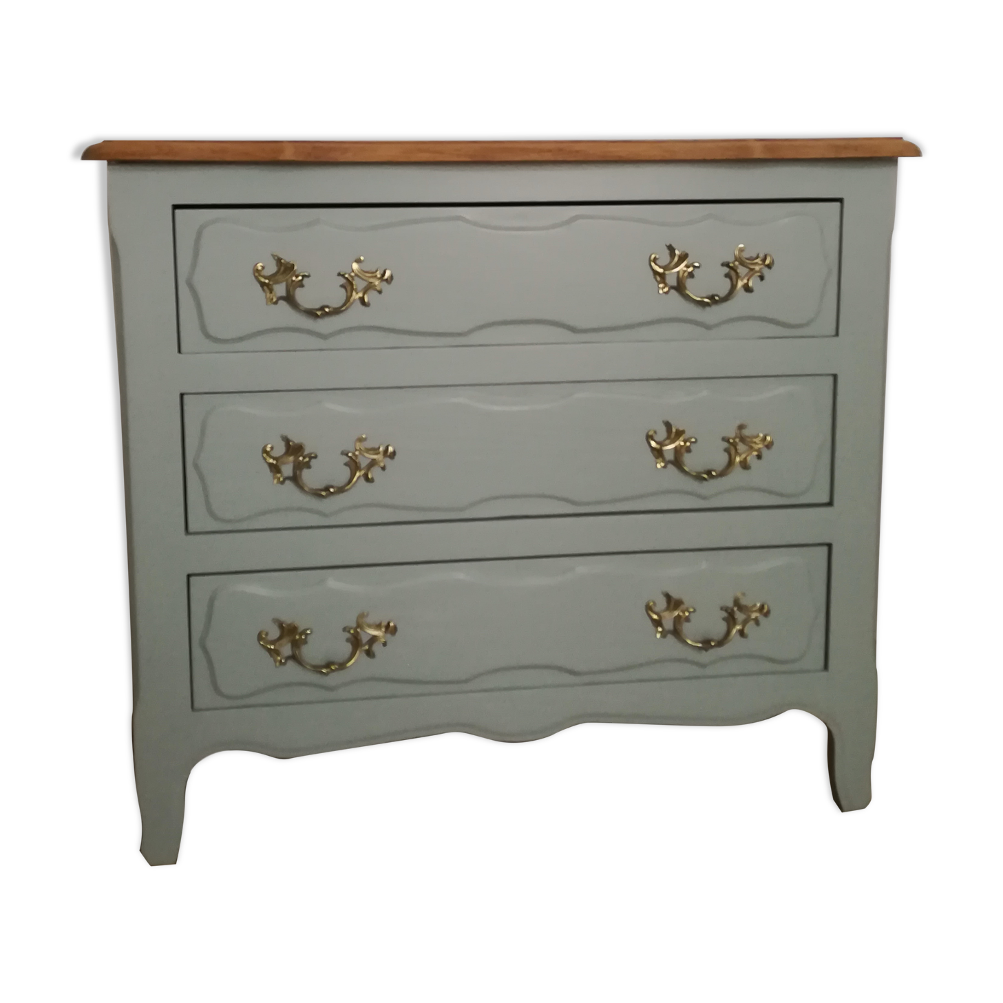 Vintage dresser