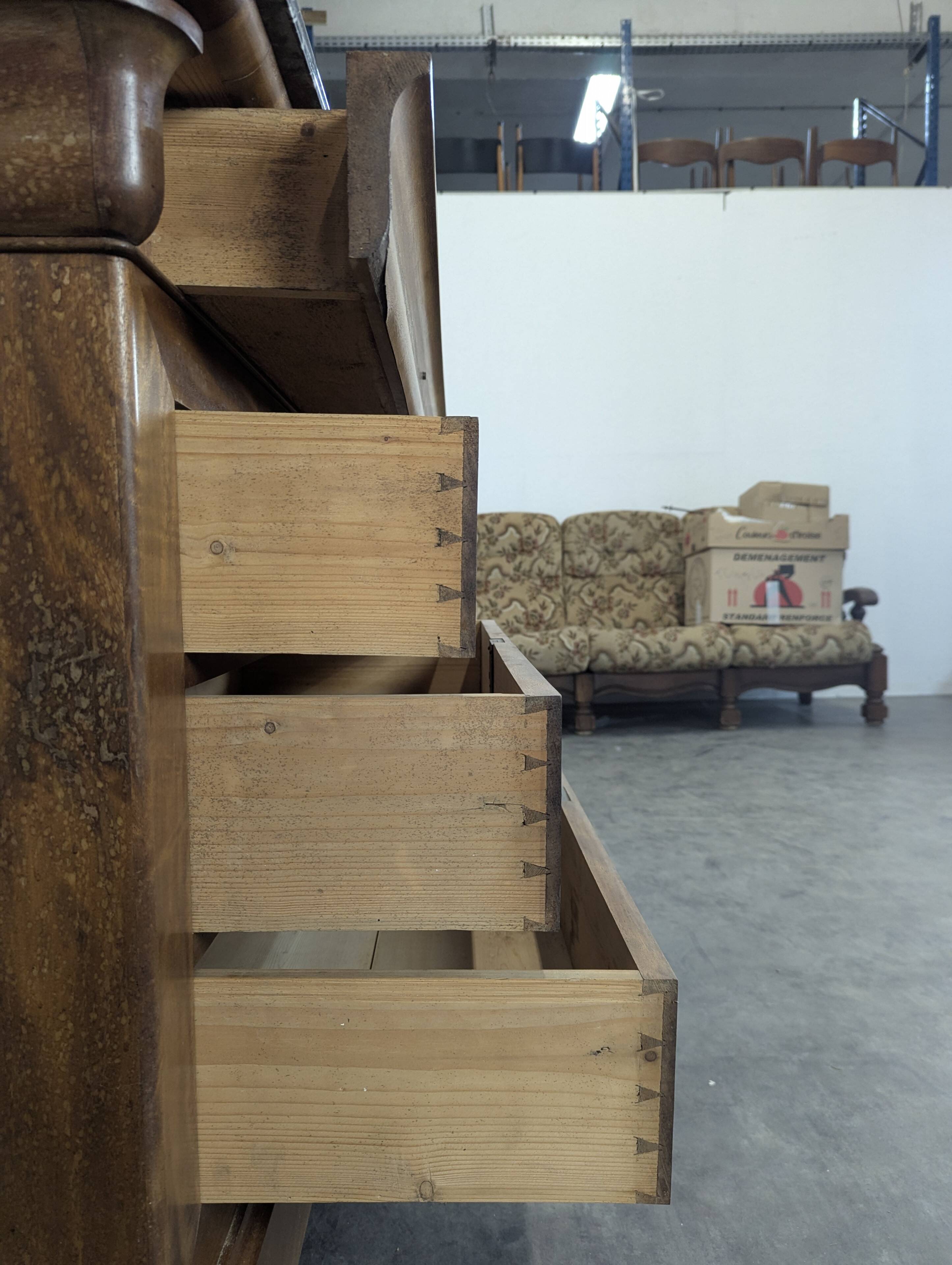 Louis Philippe period chest of drawers in patinated mahogany