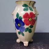 Old white ceramic cove vase & flower décor