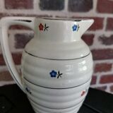 Old earthenware pitcher Onnaing