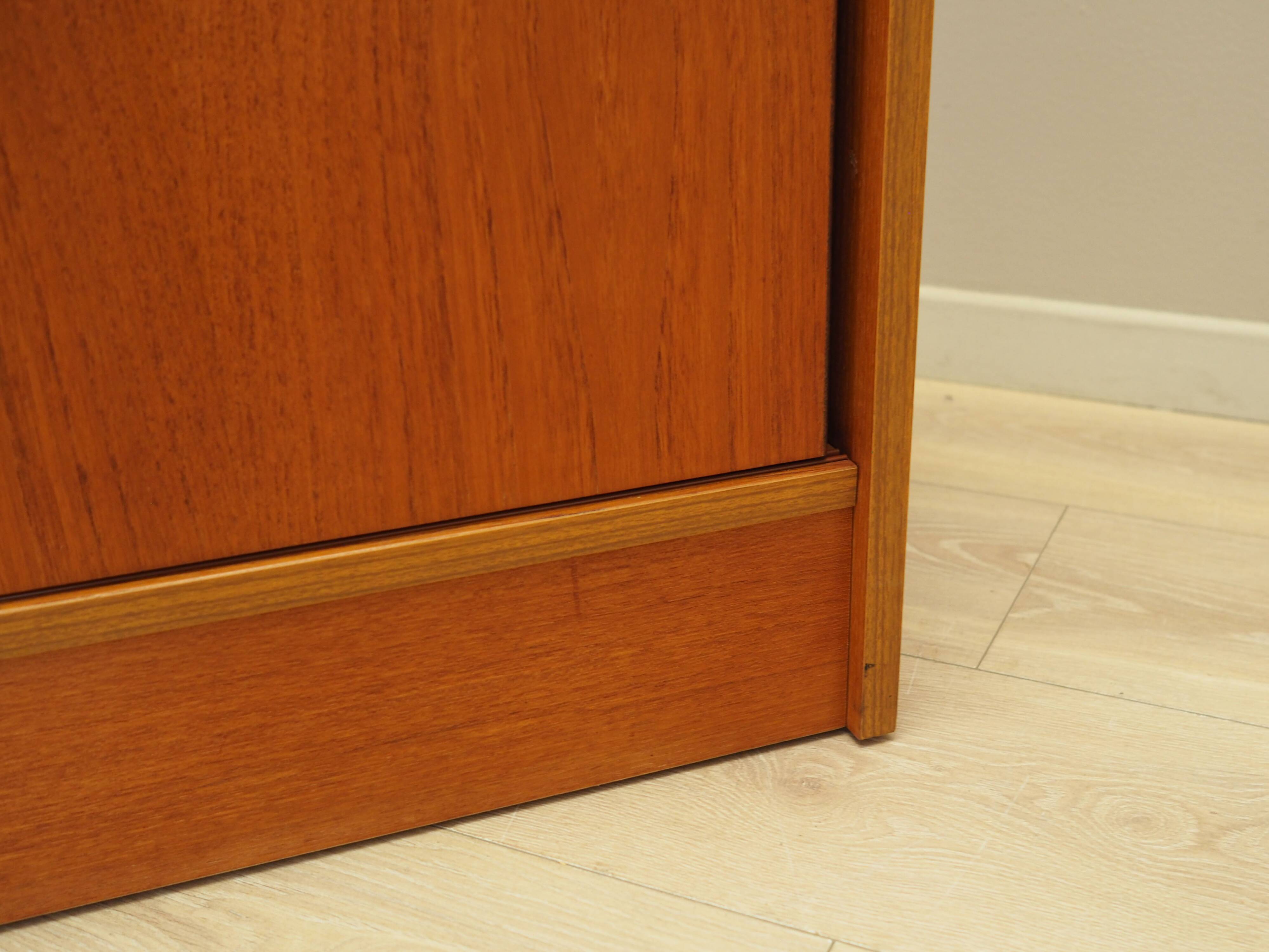 Bibliothèque en teck, design danois, années 1960, production : Danemark