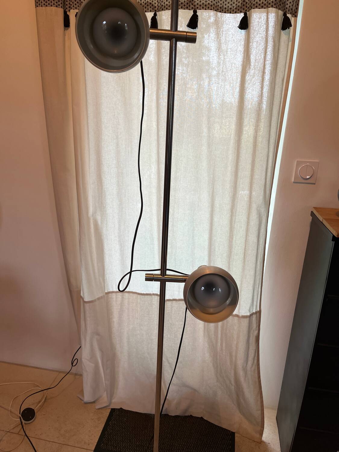 Lampadaire vintage en aluminium brossé par swisslamp