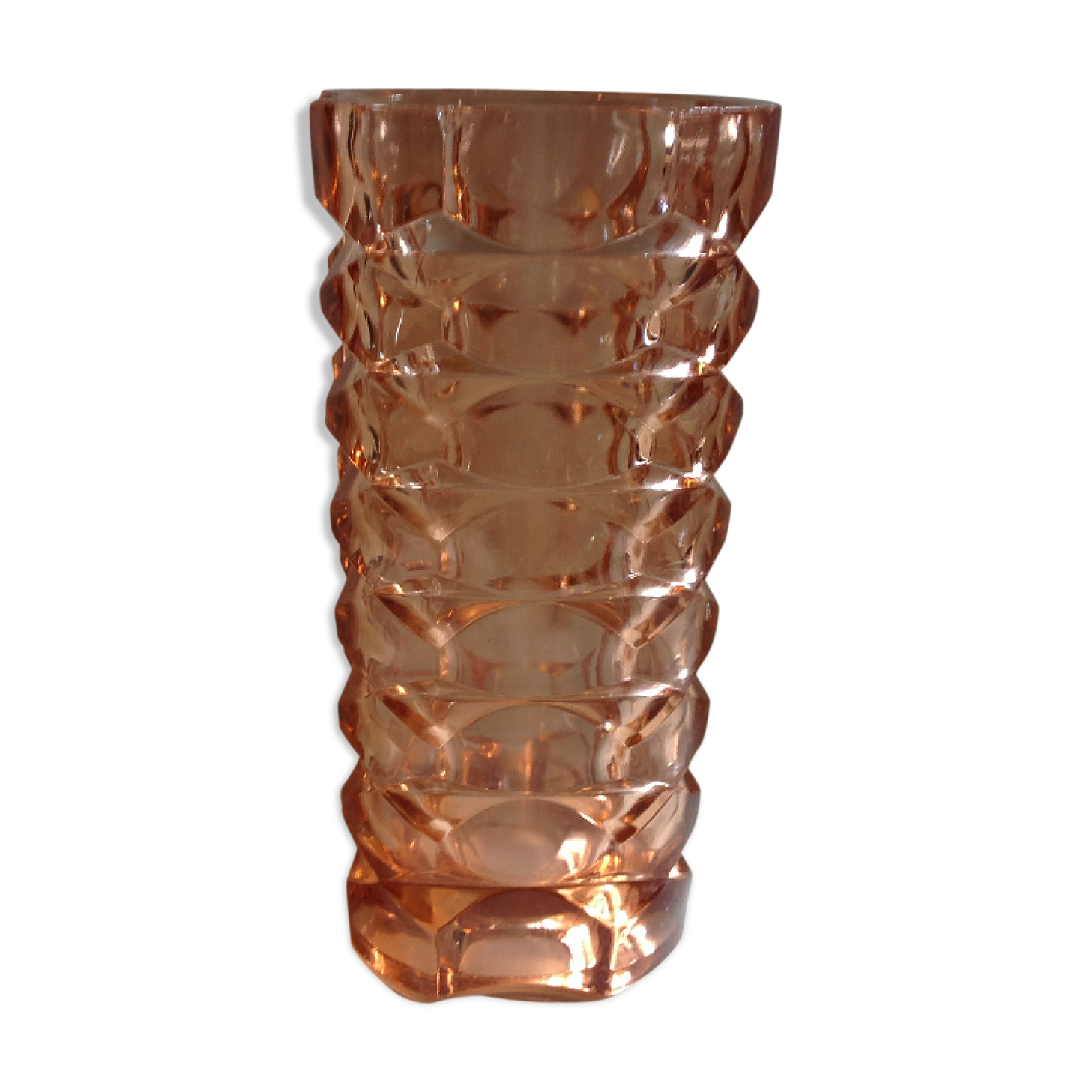 Vase 70s pink chiseled glass