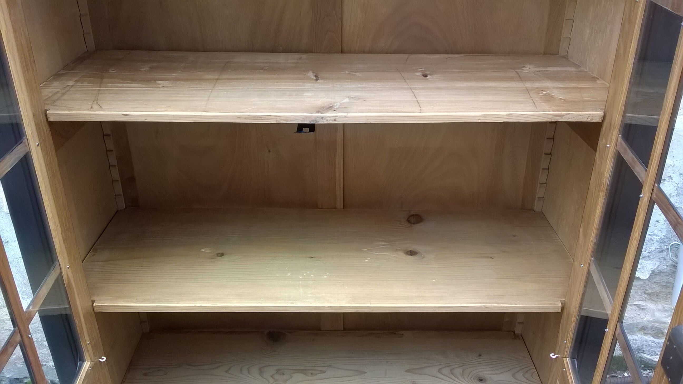 Parisian showcase cabinet