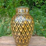 Retro ceramic vase