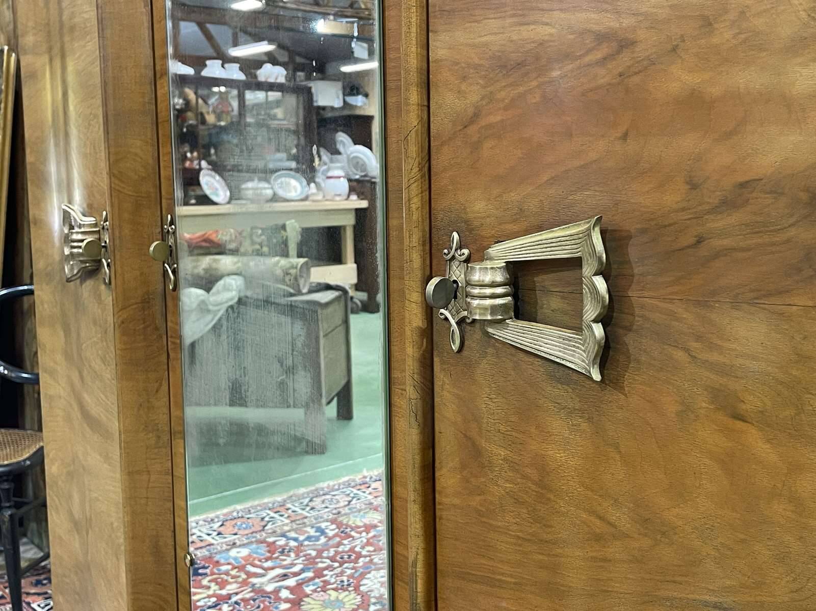 Art Deco 3-door walnut wardrobe - 1930s