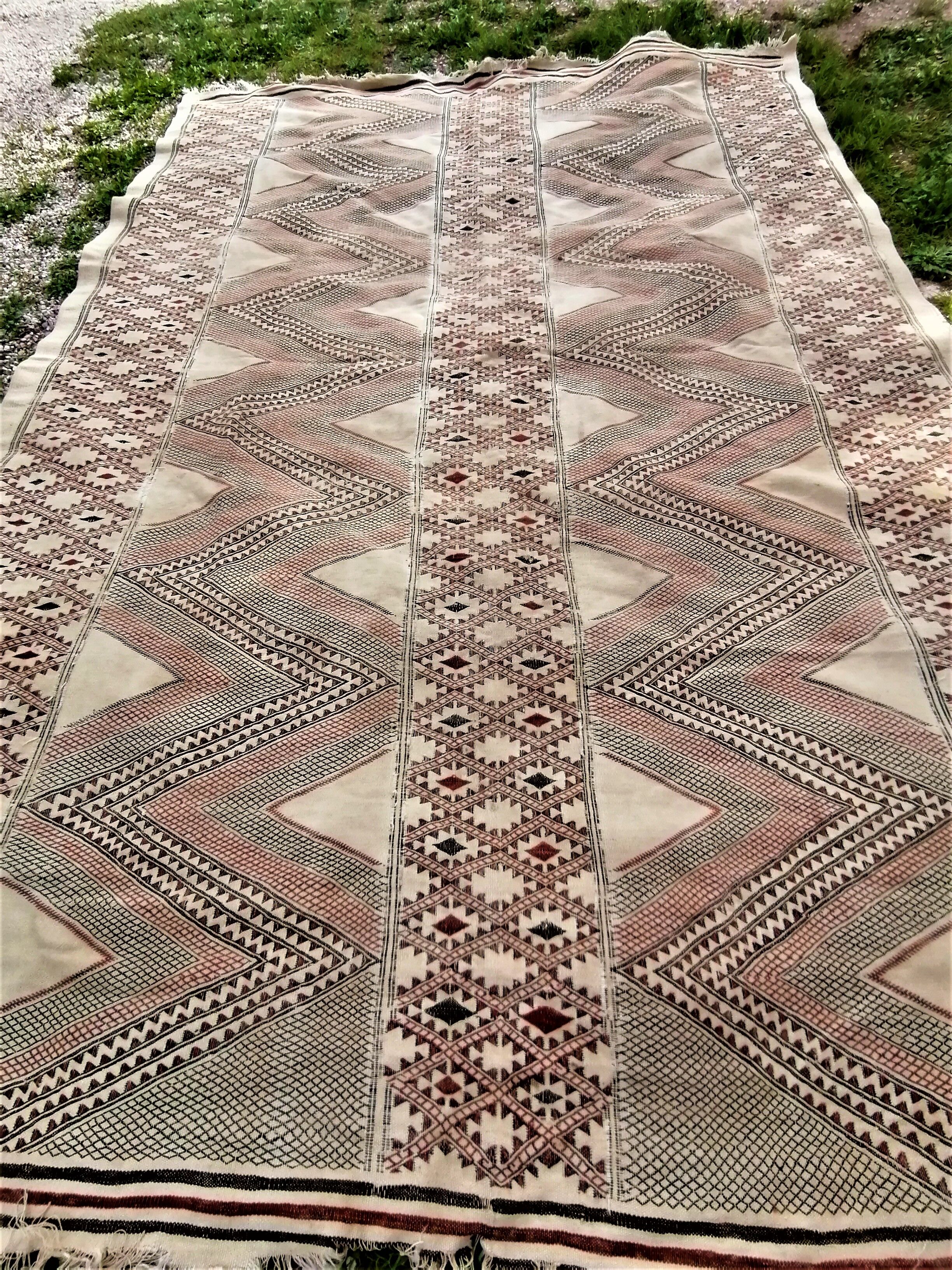 -oriental carpet. kilim. north africa. (305 x 200)