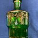 Bouteille en verre vert et dorure style Louis