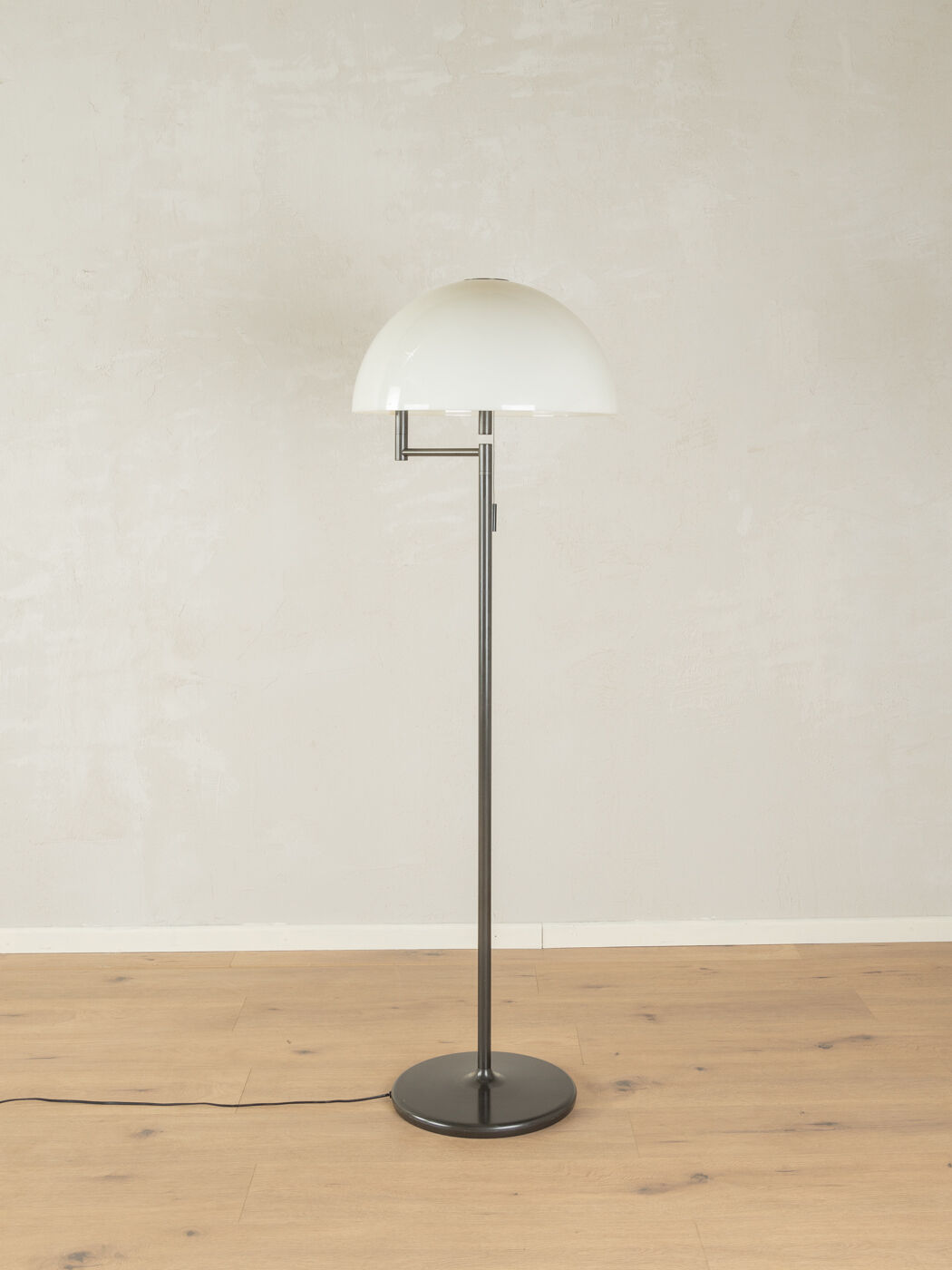 Floor lamp Schwenkomat Swisslamps