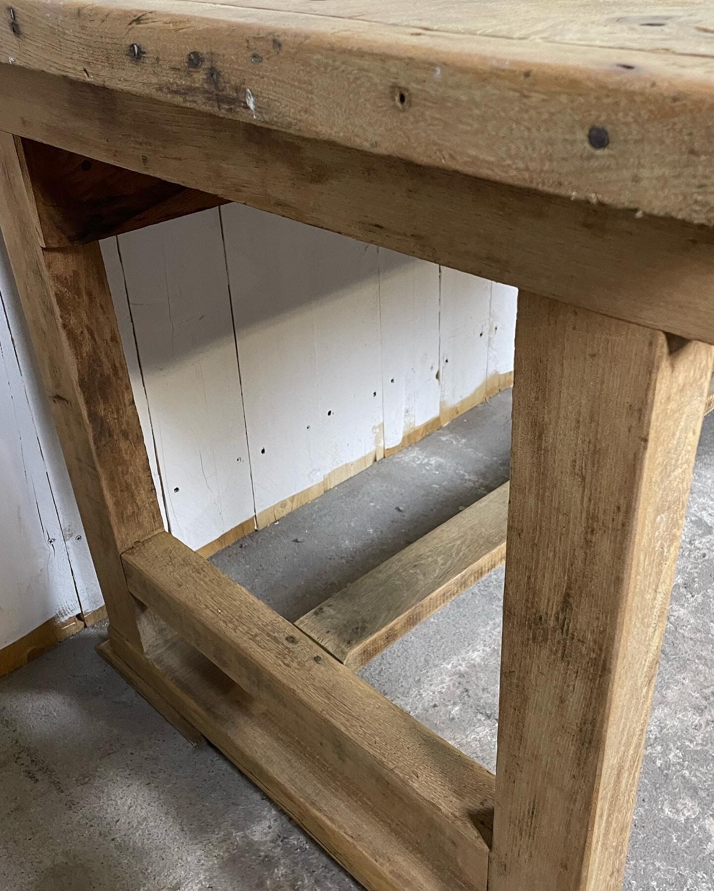 Established old kitchen island