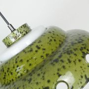 Suspension vintage en métal émaillé et verre blanc 1960