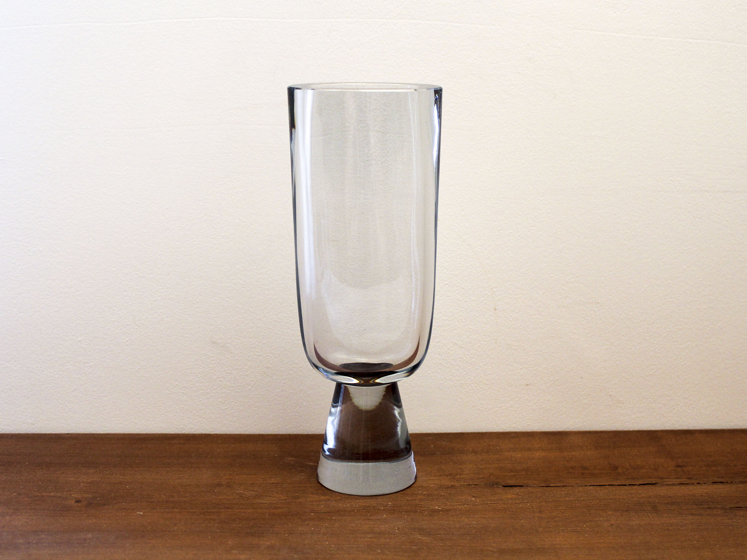 Stand vase in Swedish glassware crystal