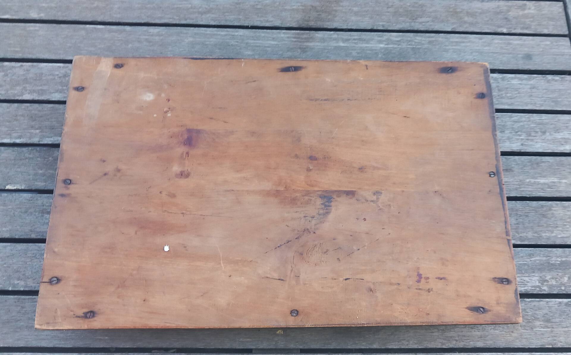 Petit plateau ancien bois, laiton et tôle lithographiee