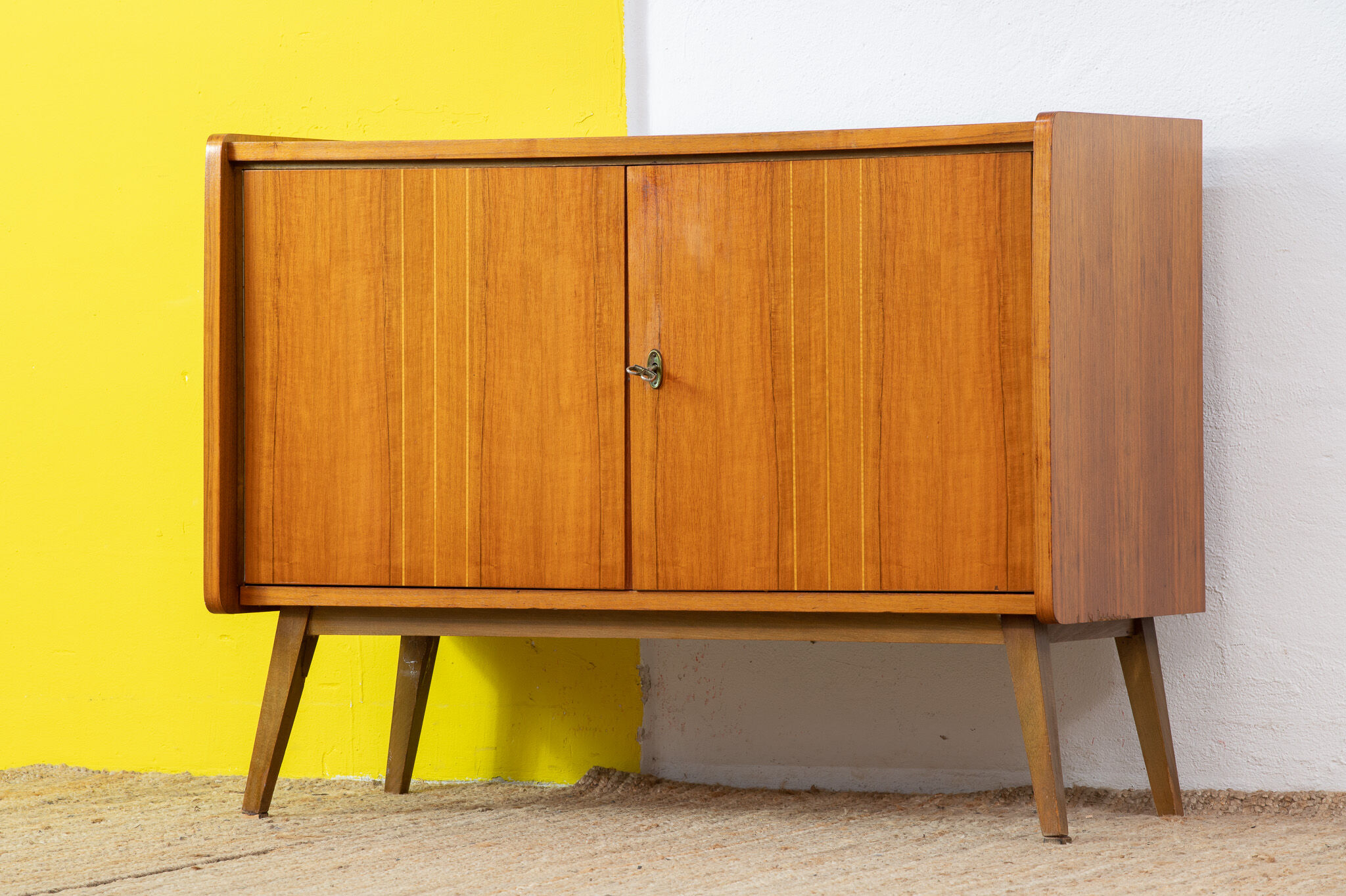 Enfilade Scandinave Vintage – 110 cm