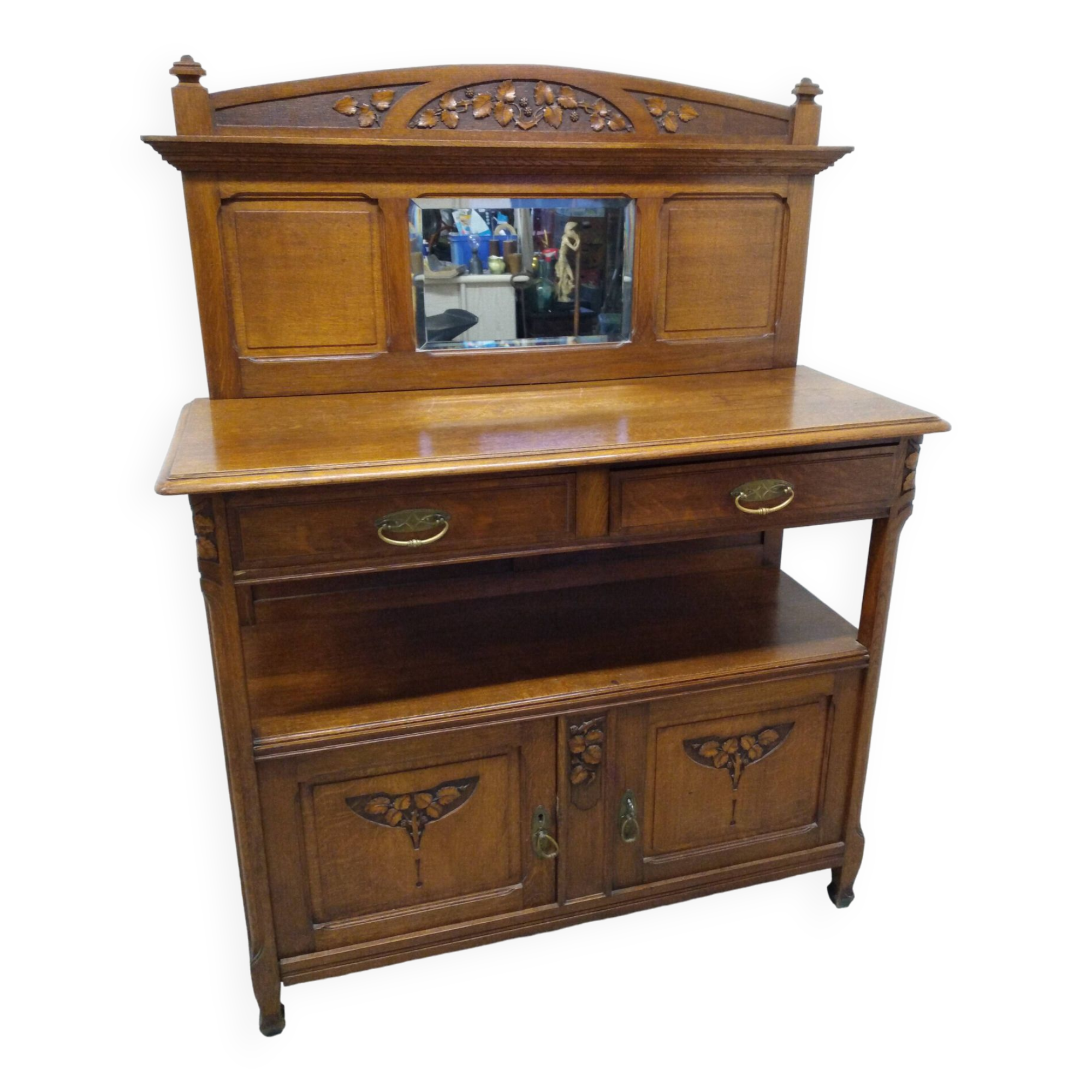 Atypical art deco buffet